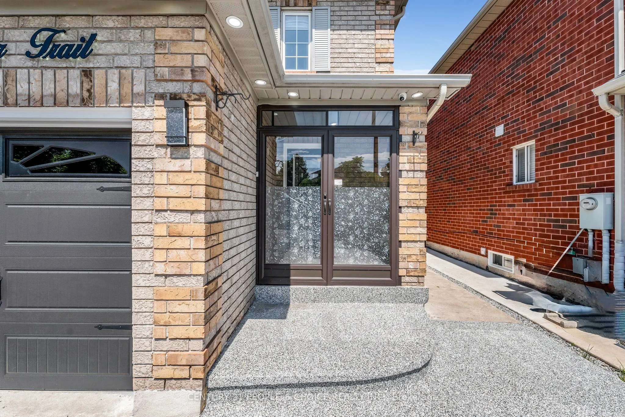 46 Studebaker Trail