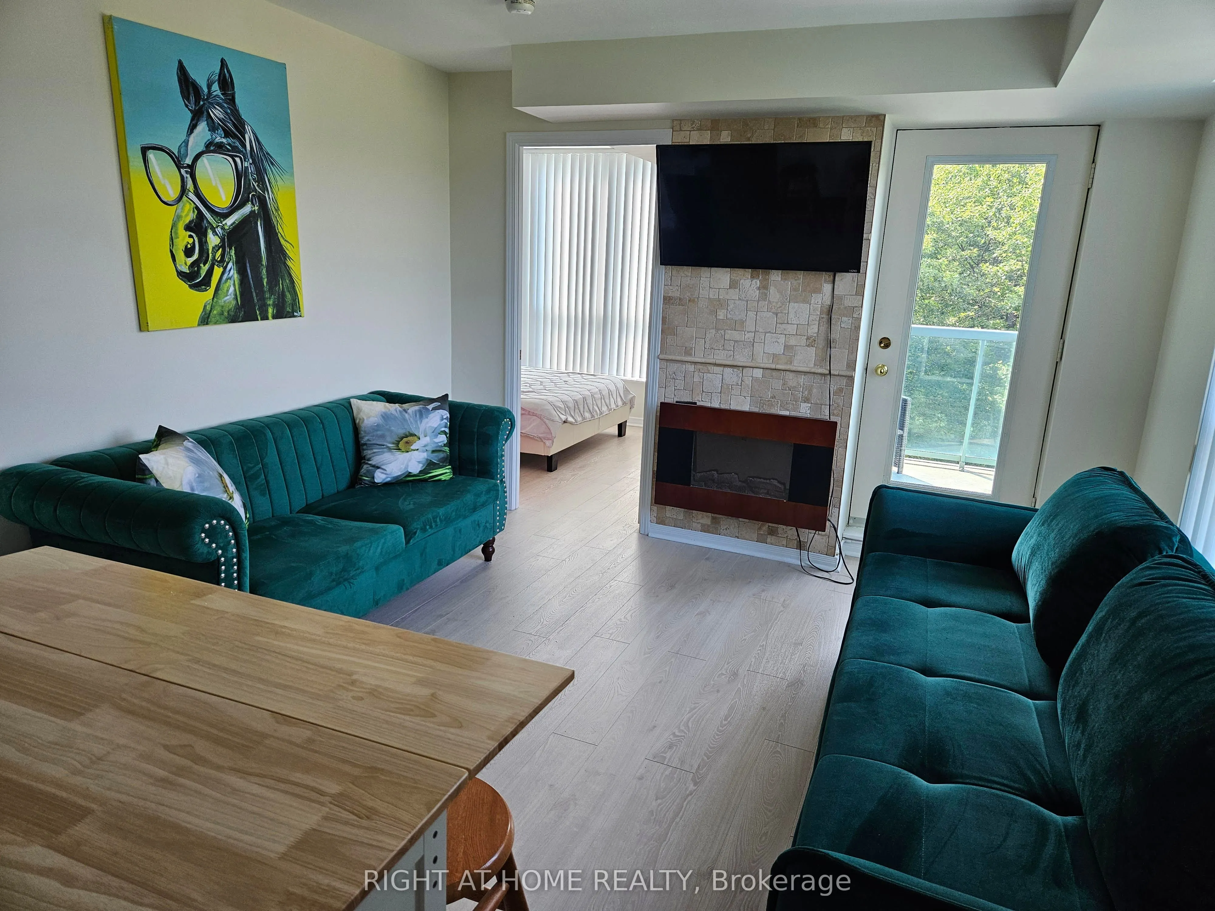 2565 Erin Centre Boulevard, #503