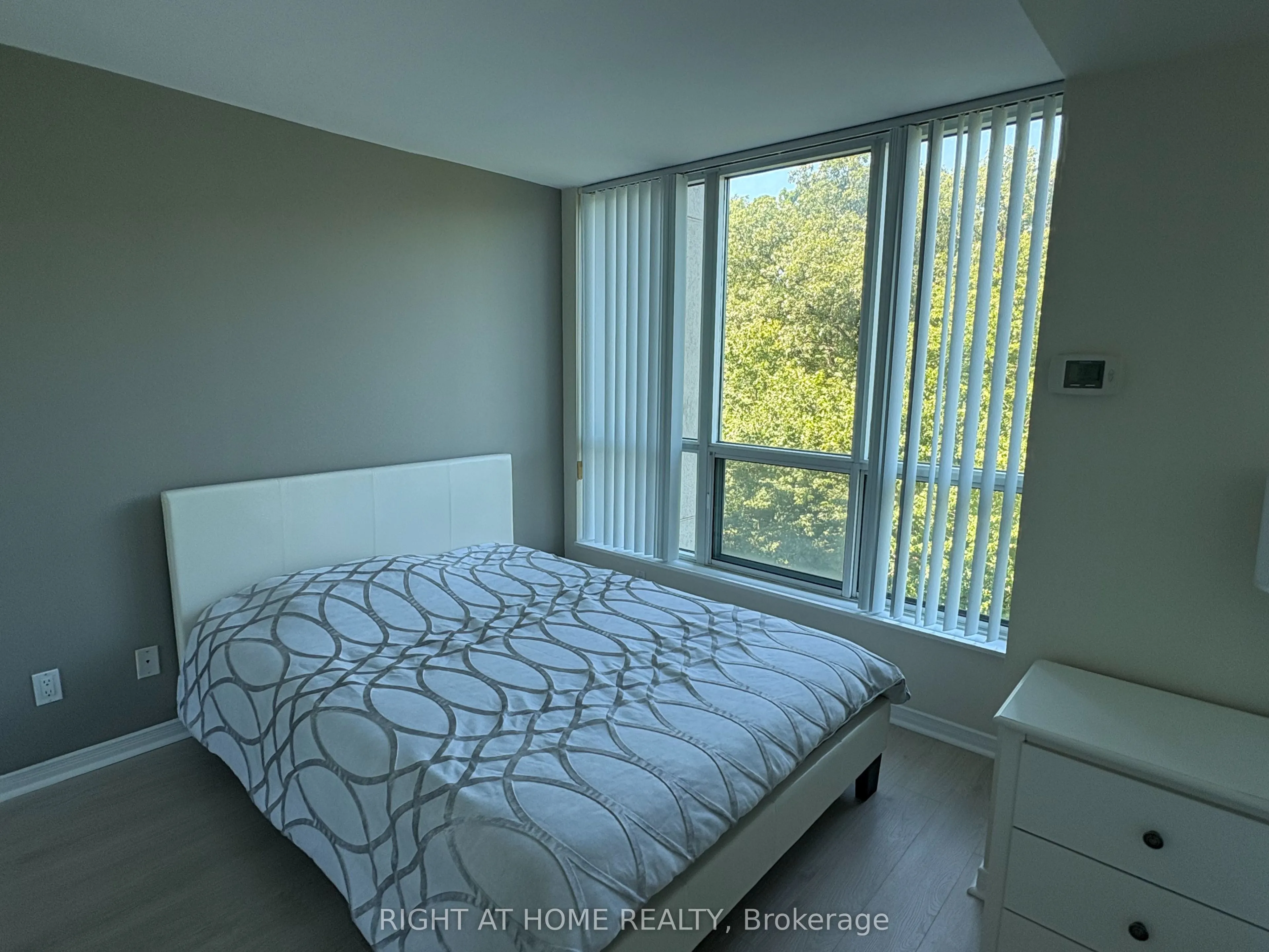 2565 Erin Centre Boulevard, #503