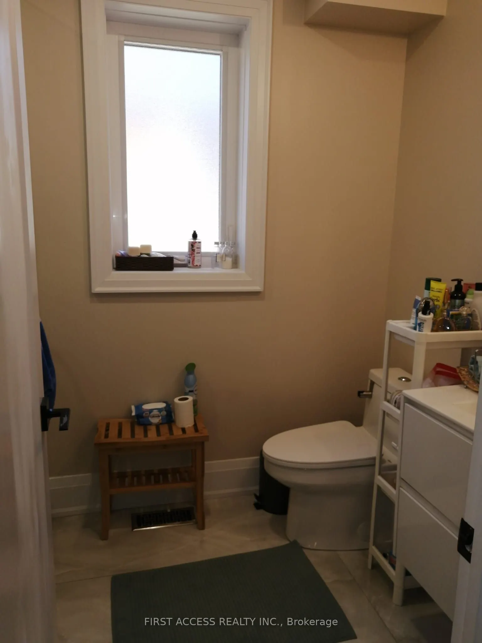 15 Chartwell Road, #Main