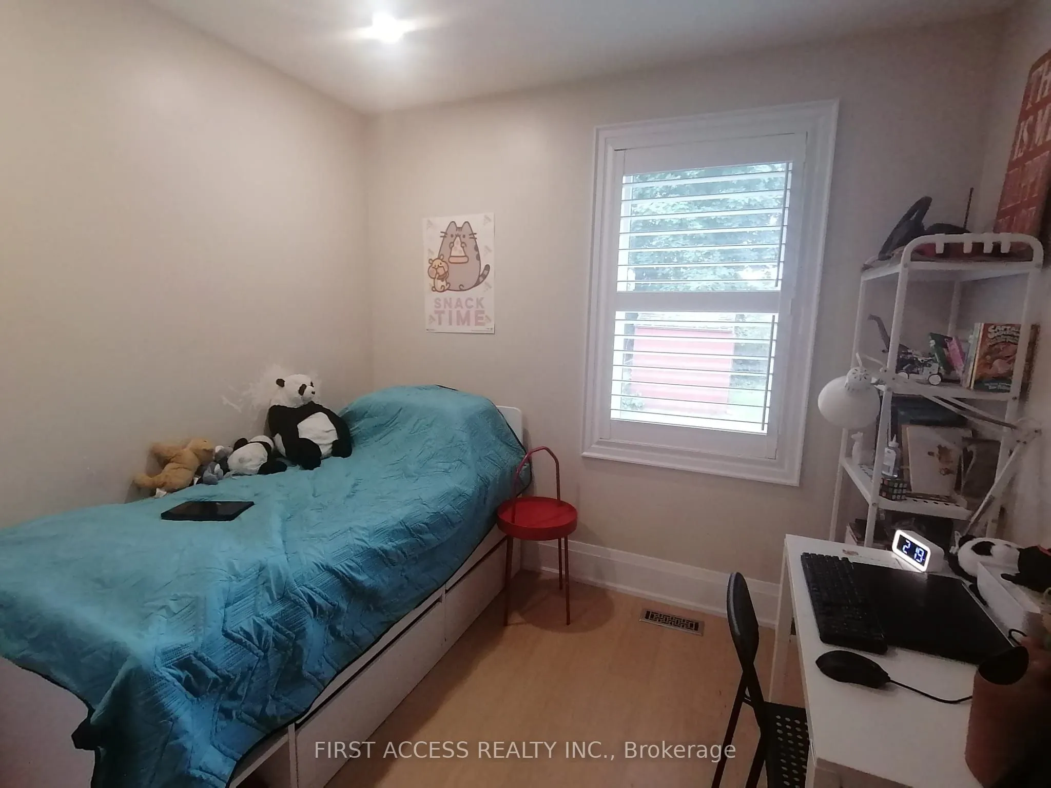 15 Chartwell Road, #Main
