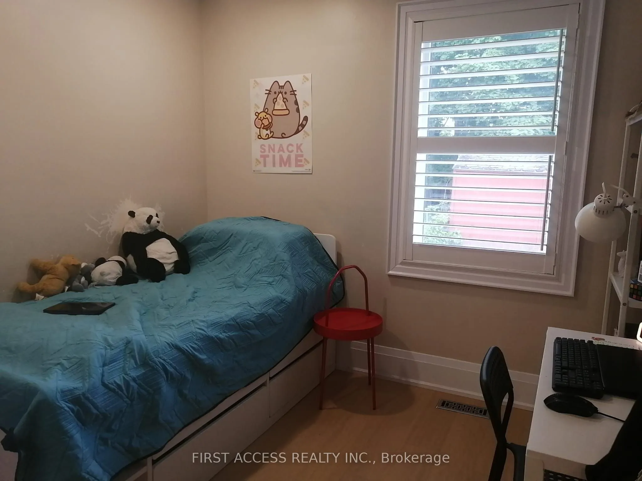15 Chartwell Road, #Main