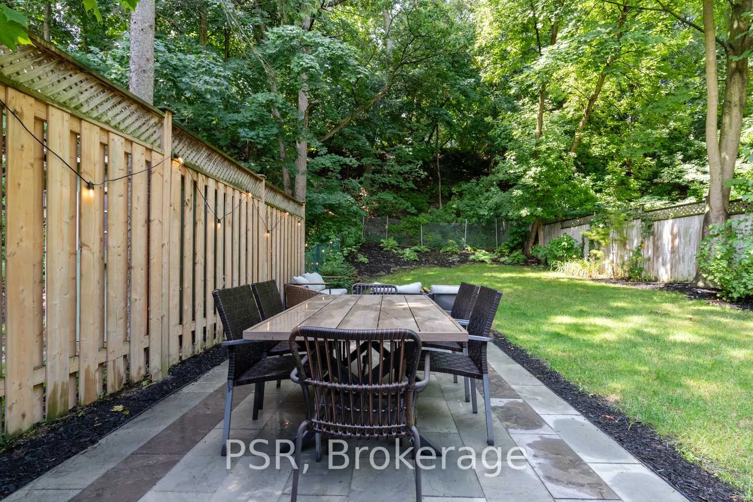 76 South Kingsway