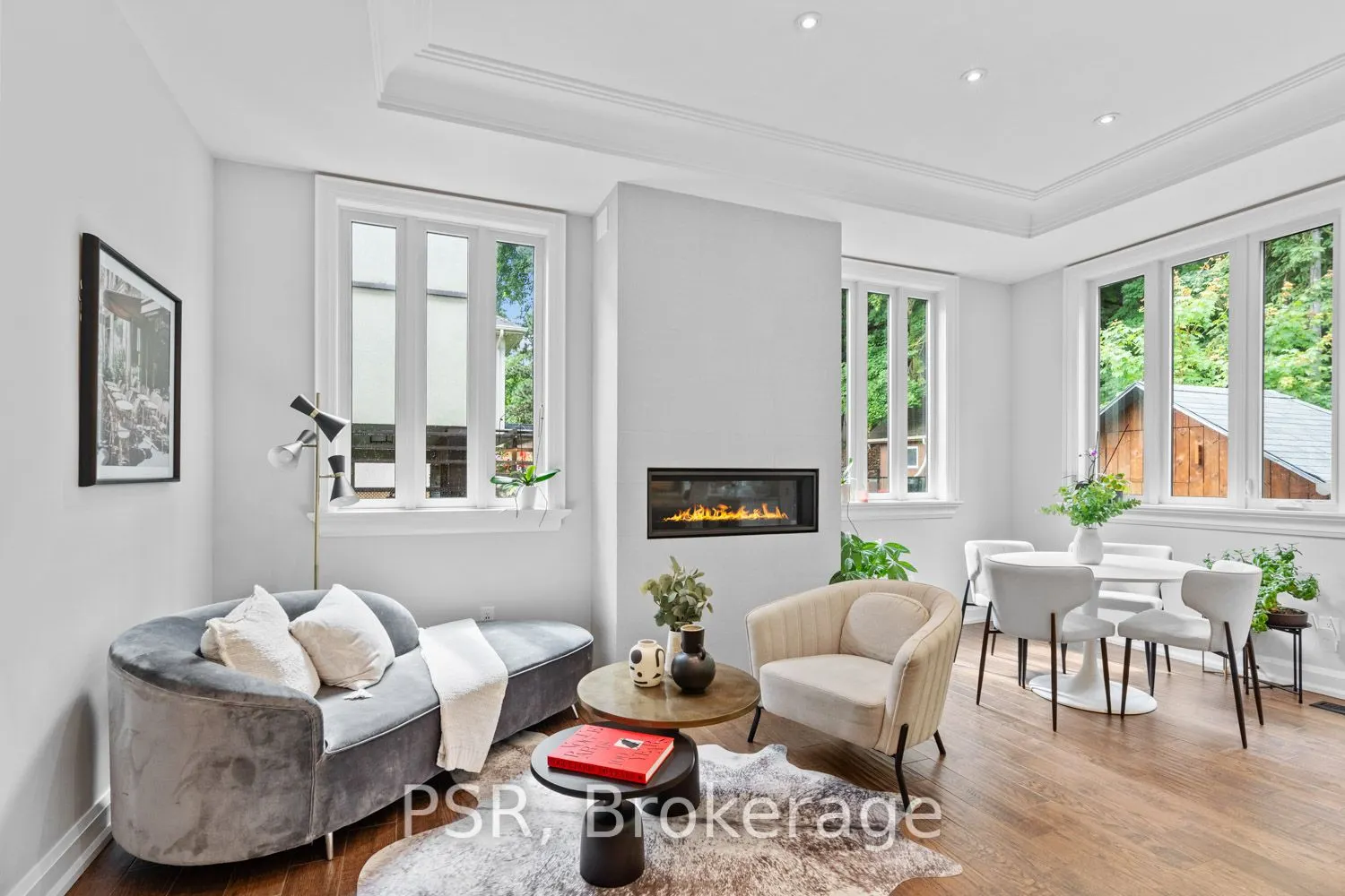 76 South Kingsway