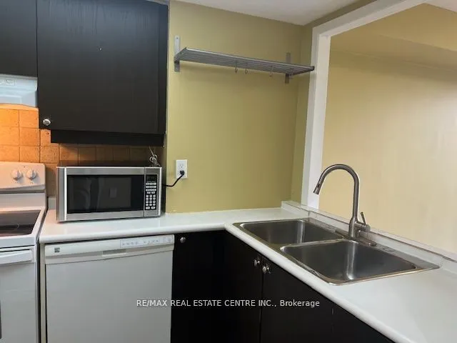 45 Kingsbridge Garden Circle, #401