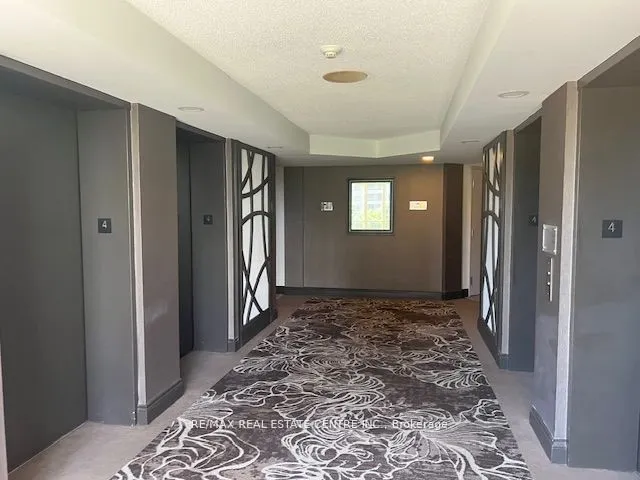 45 Kingsbridge Garden Circle, #401