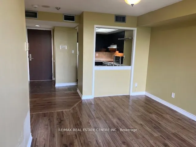 45 Kingsbridge Garden Circle, #401
