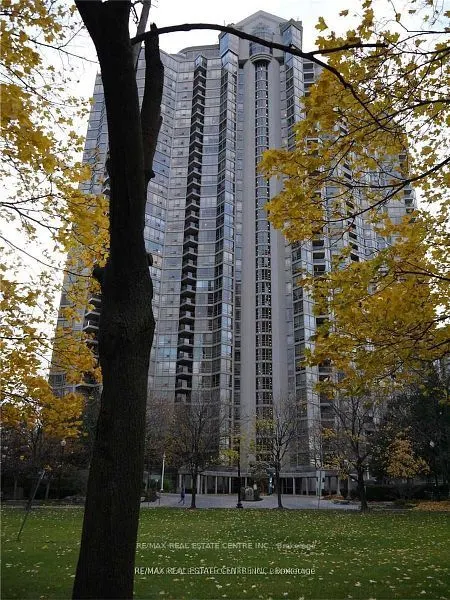 45 Kingsbridge Garden Circle, #401
