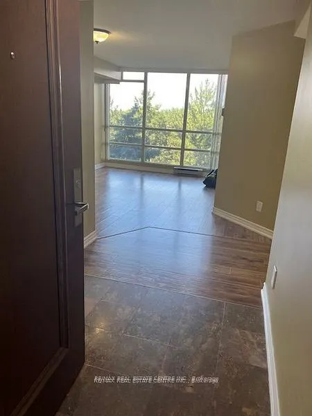 45 Kingsbridge Garden Circle, #401