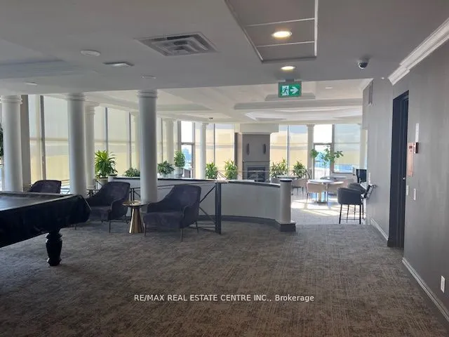 45 Kingsbridge Garden Circle, #401
