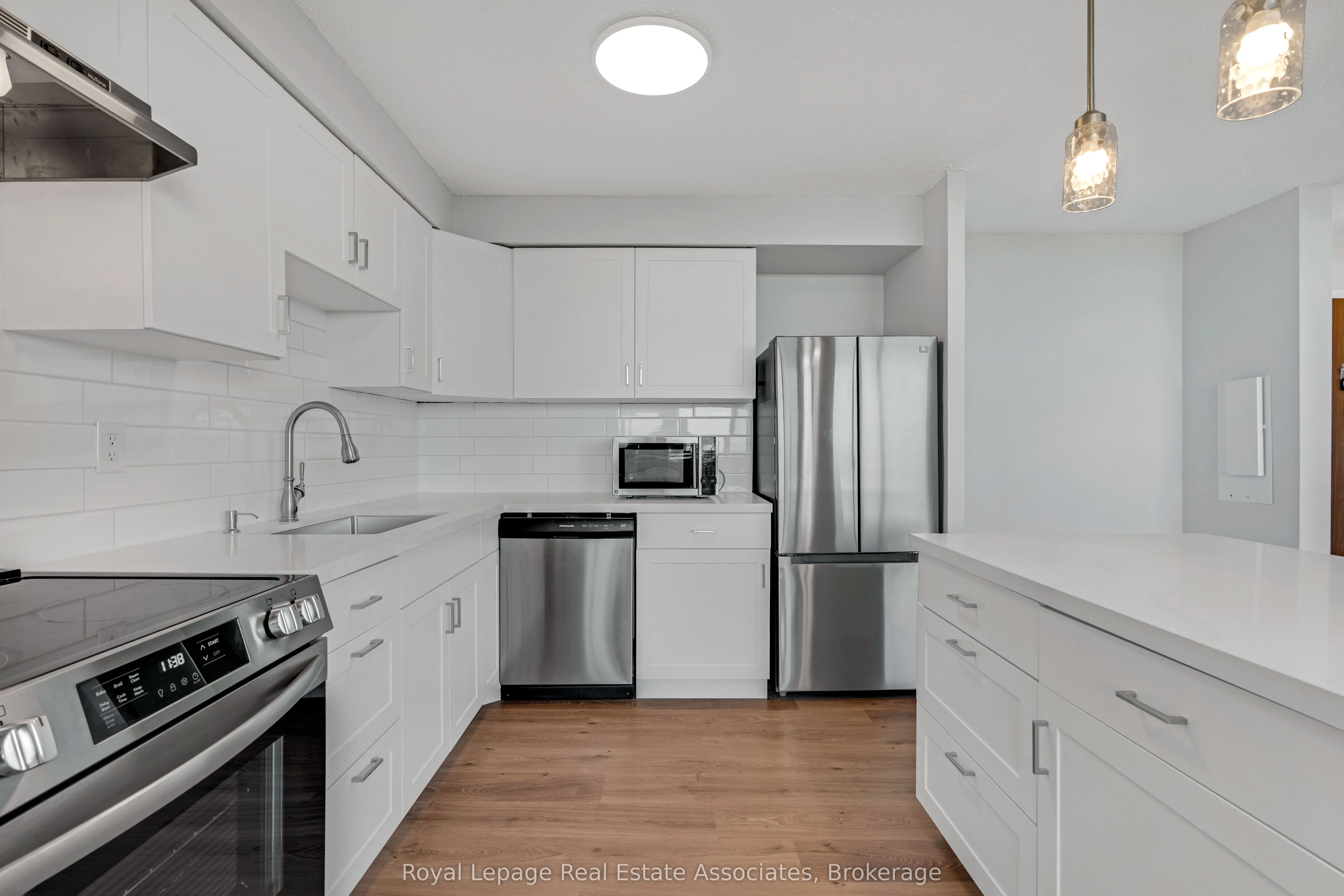 2301 Derry Road W, #1004