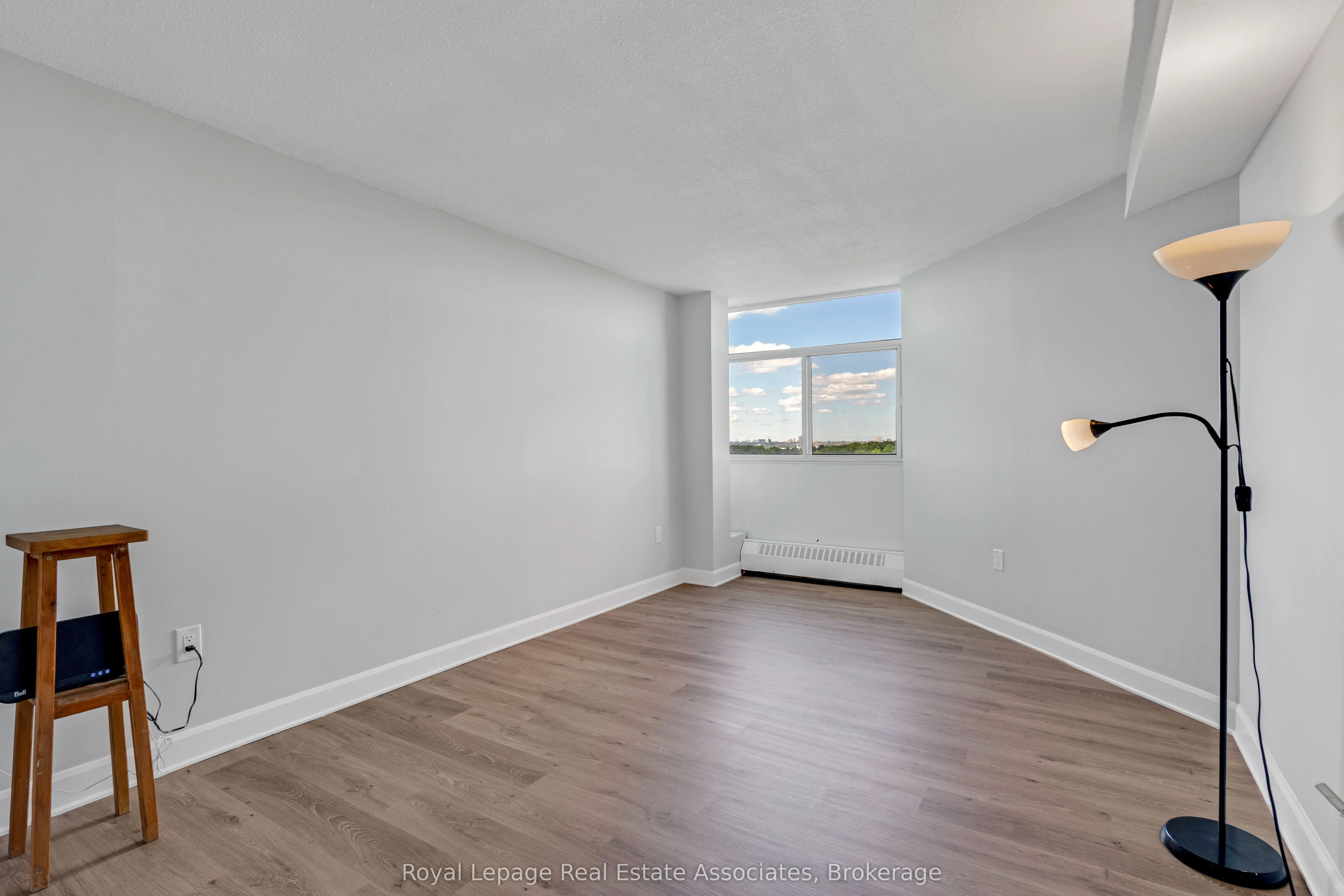 2301 Derry Road W, #1004