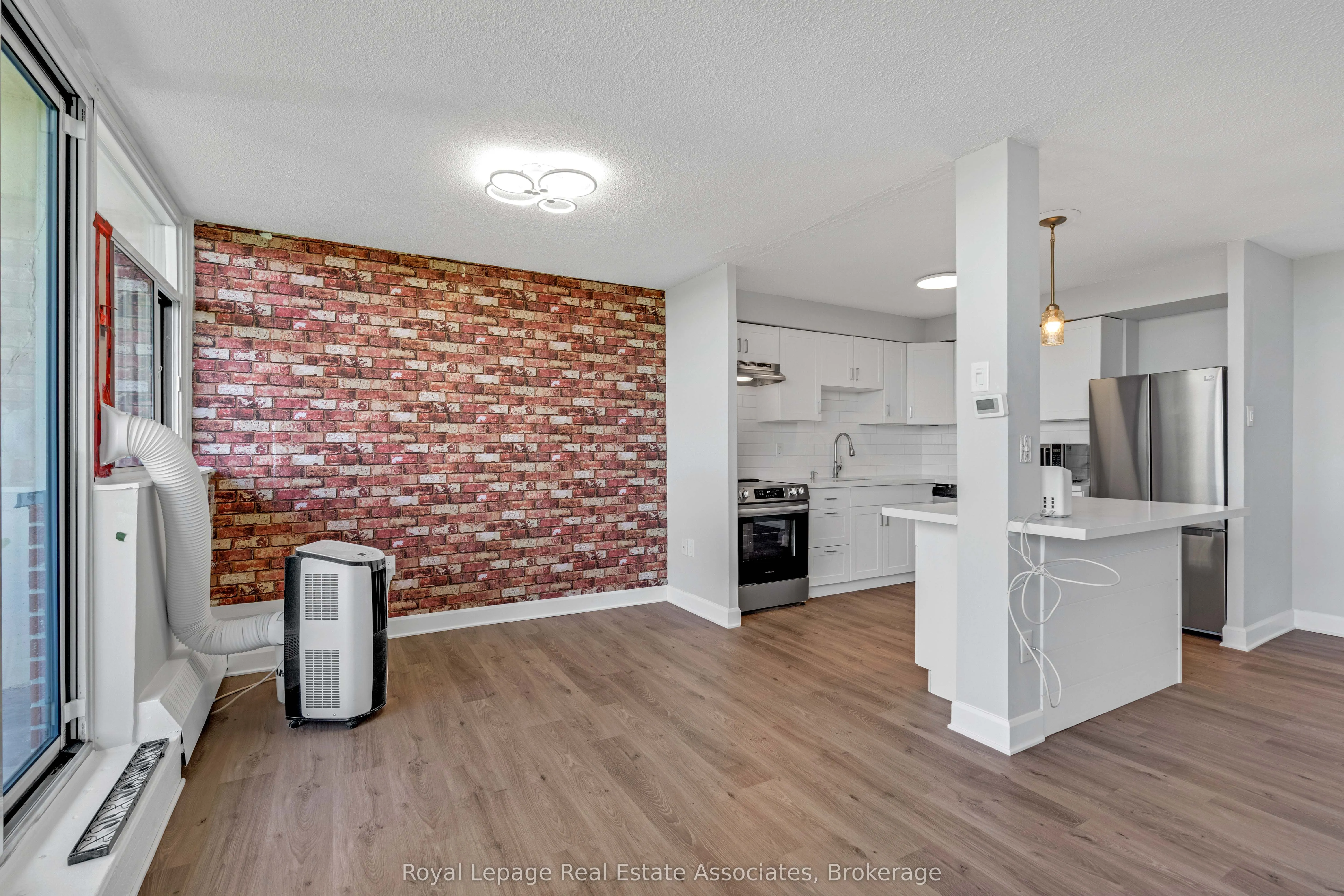 2301 Derry Road W, #1004