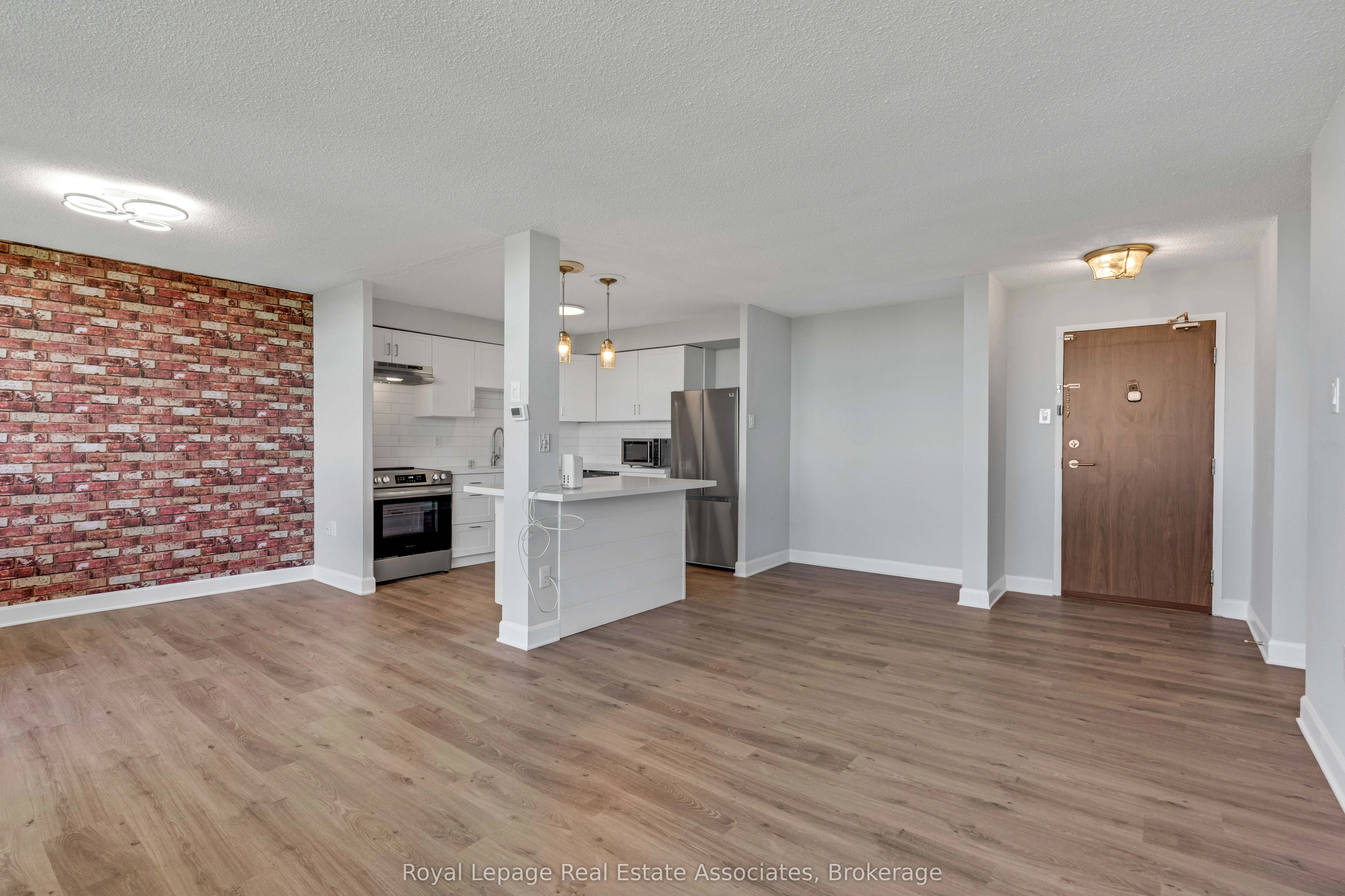 2301 Derry Road W, #1004