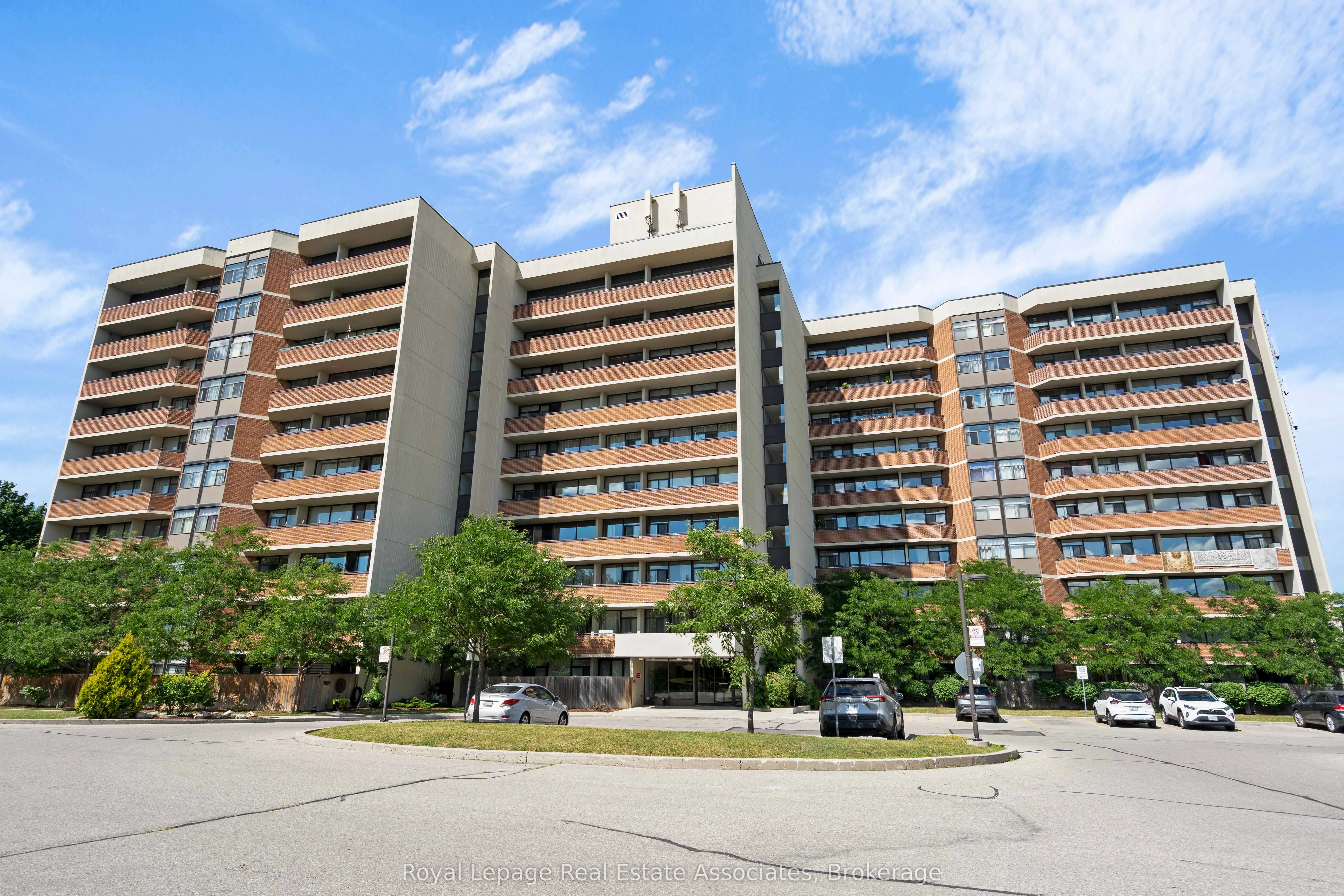 2301 Derry Road W, #1004