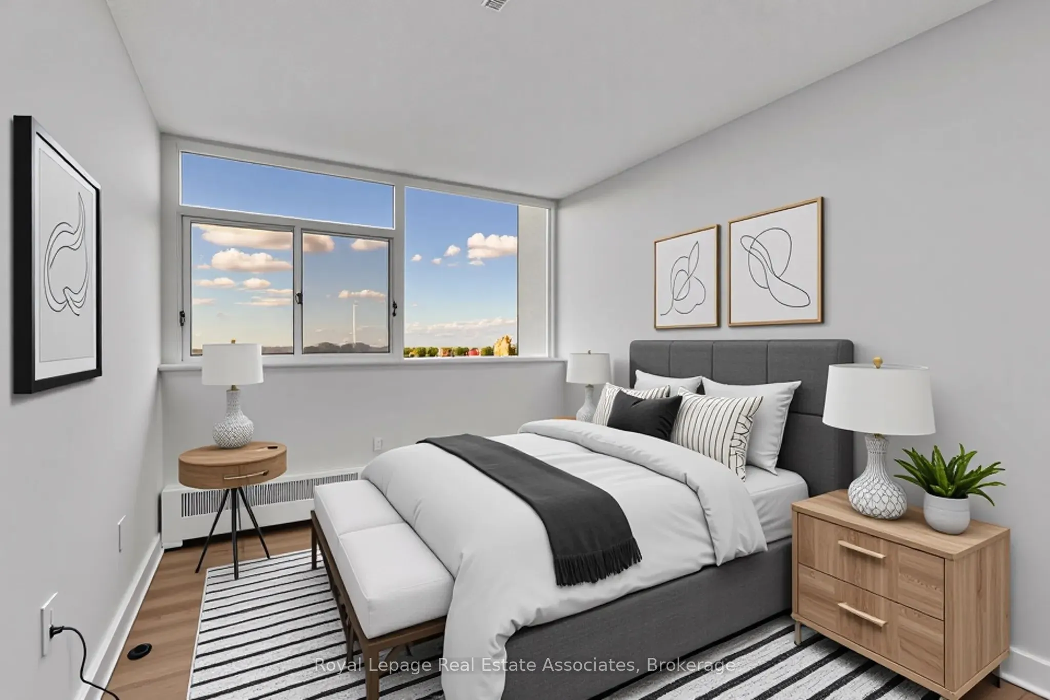2301 Derry Road W, #1004