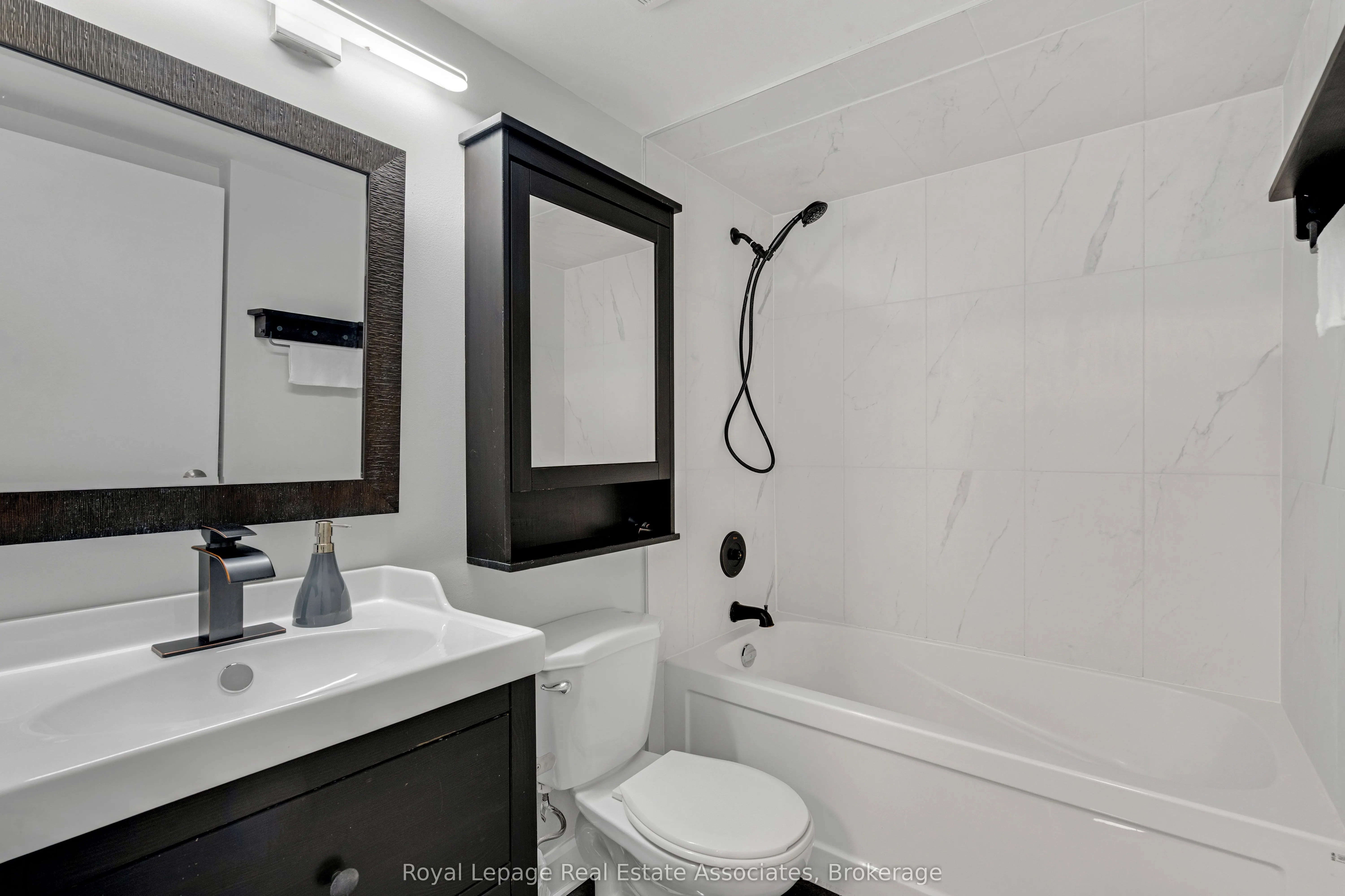 2301 Derry Road W, #1004