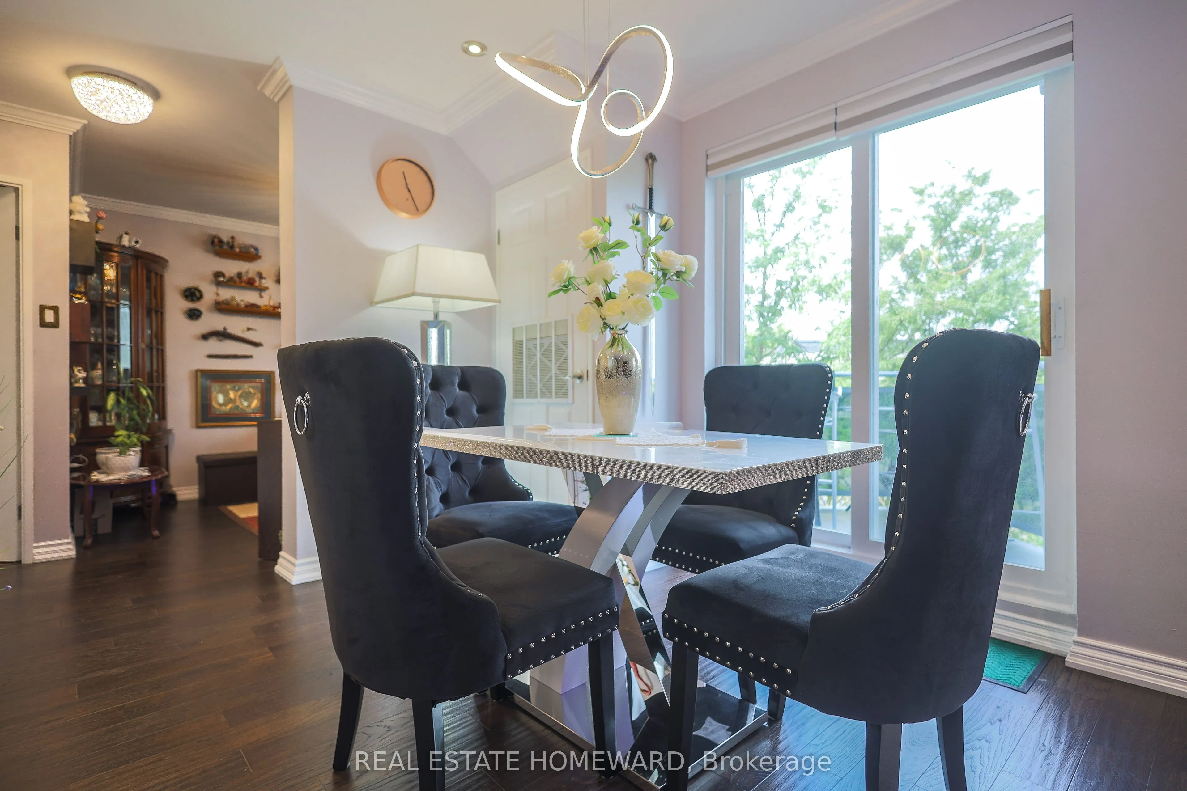 2001 Bonnymede Drive, #5