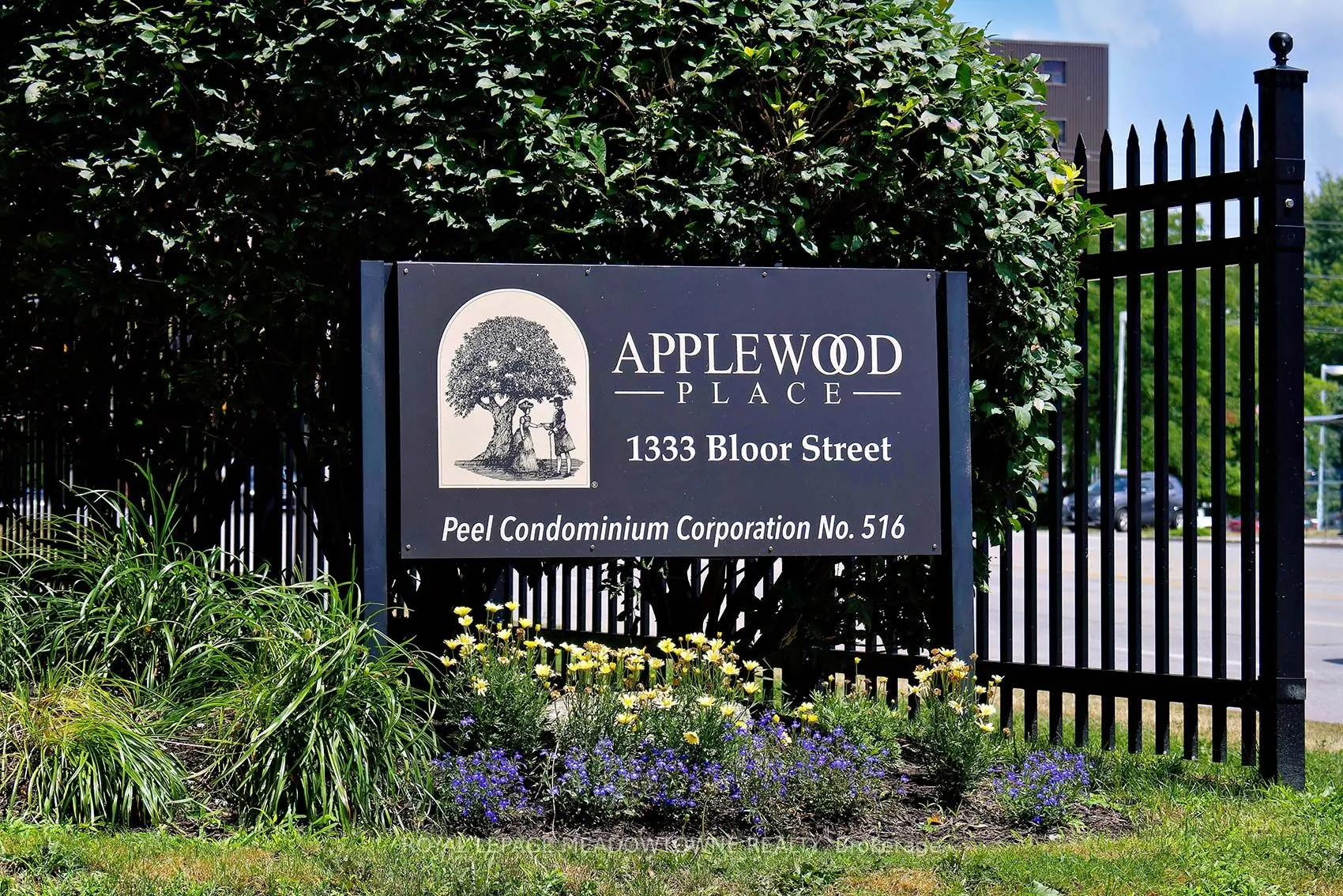 1333 Bloor Street, #805