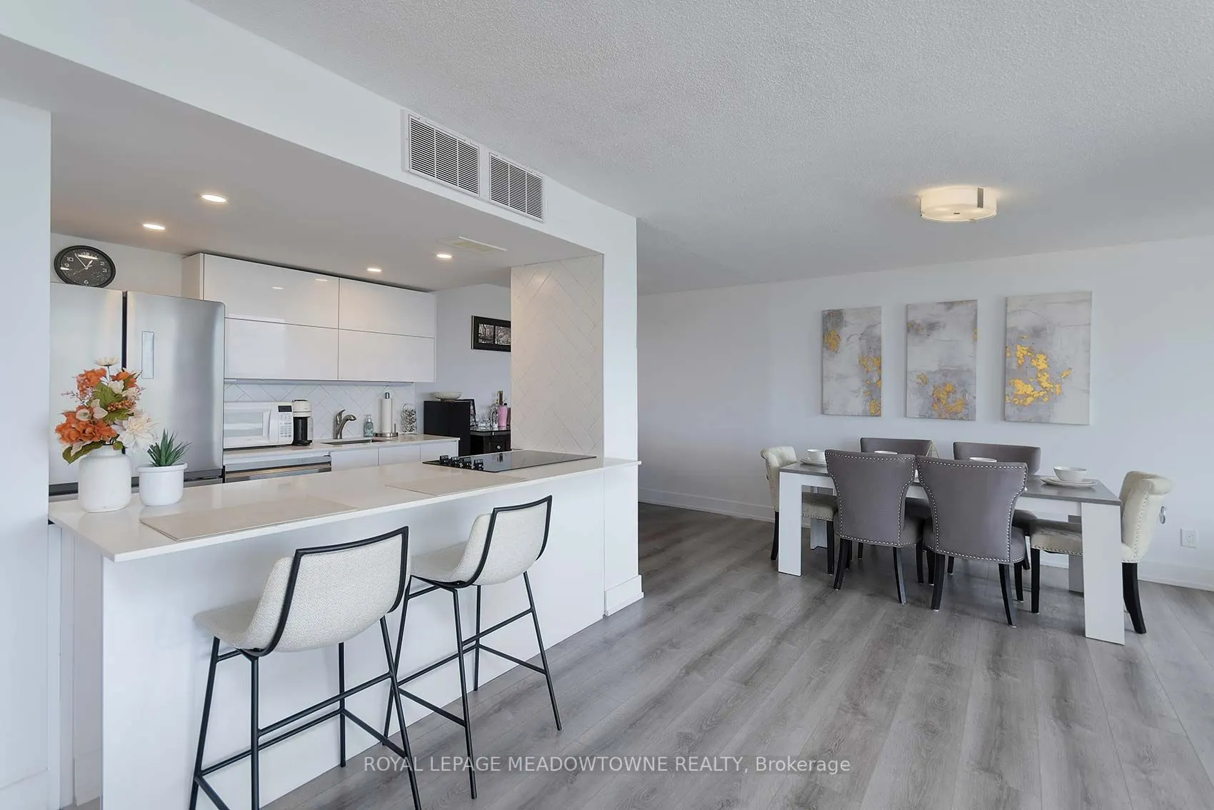 1333 Bloor Street, #805