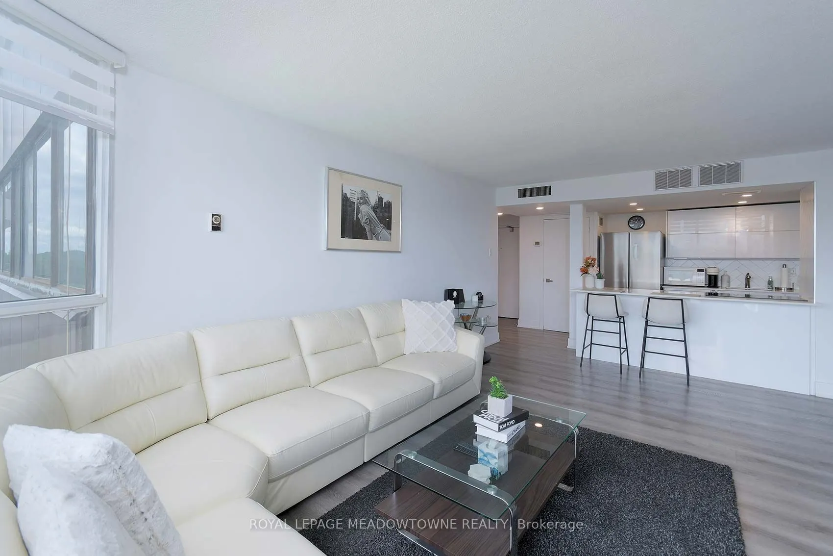 1333 Bloor Street, #805