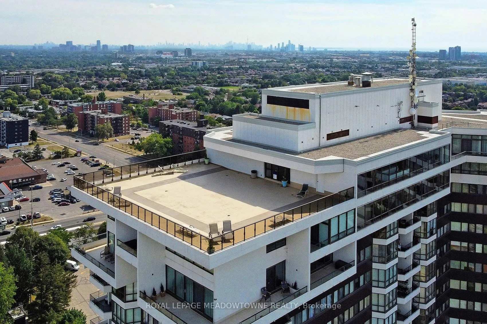 1333 Bloor Street, #805