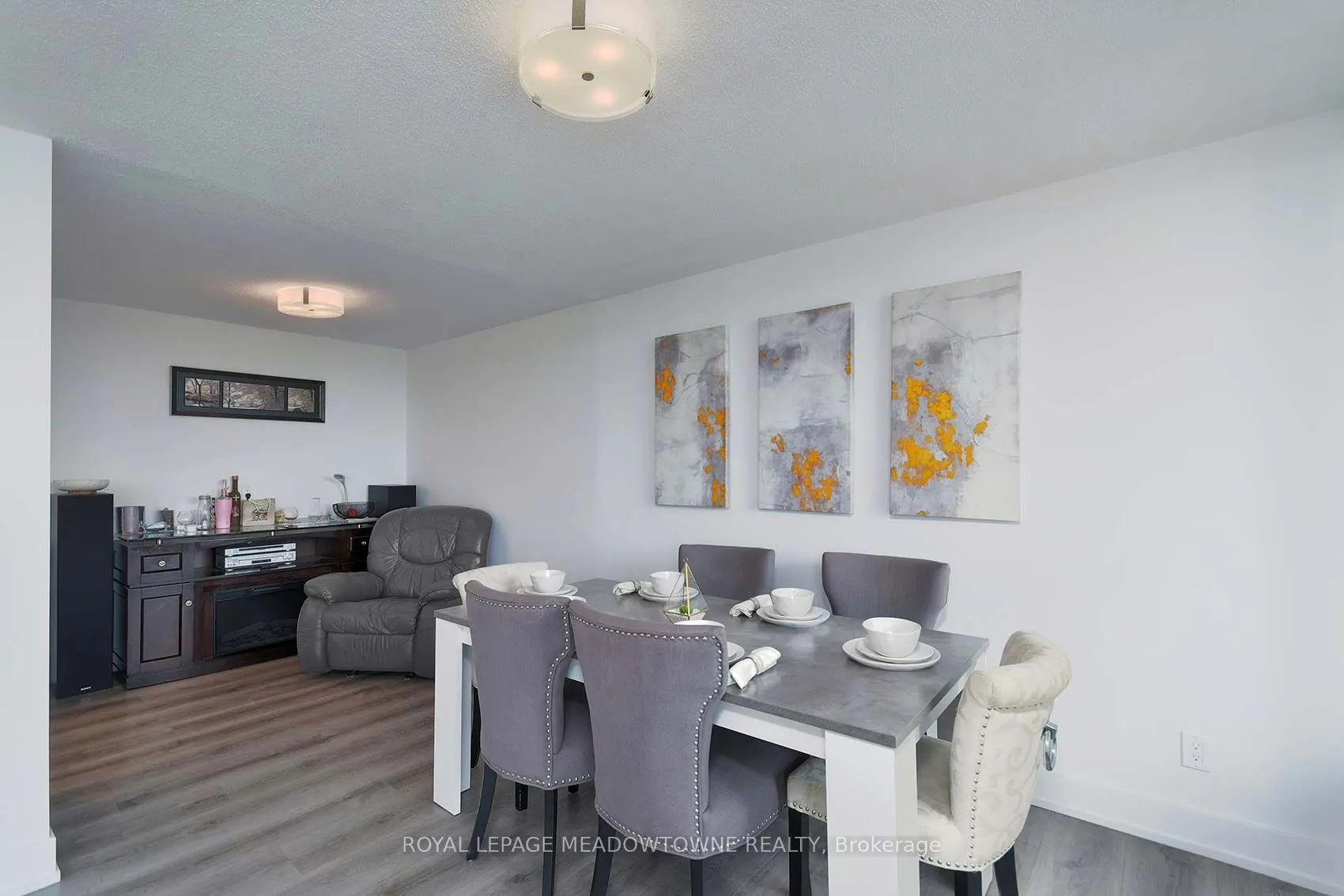 1333 Bloor Street, #805