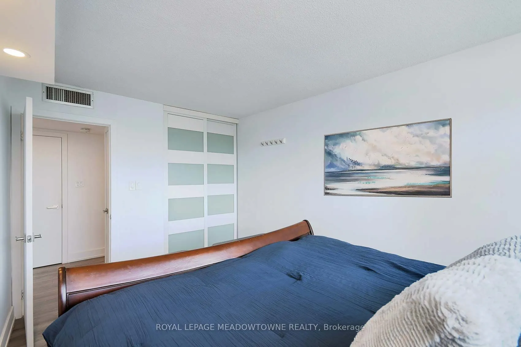 1333 Bloor Street, #805