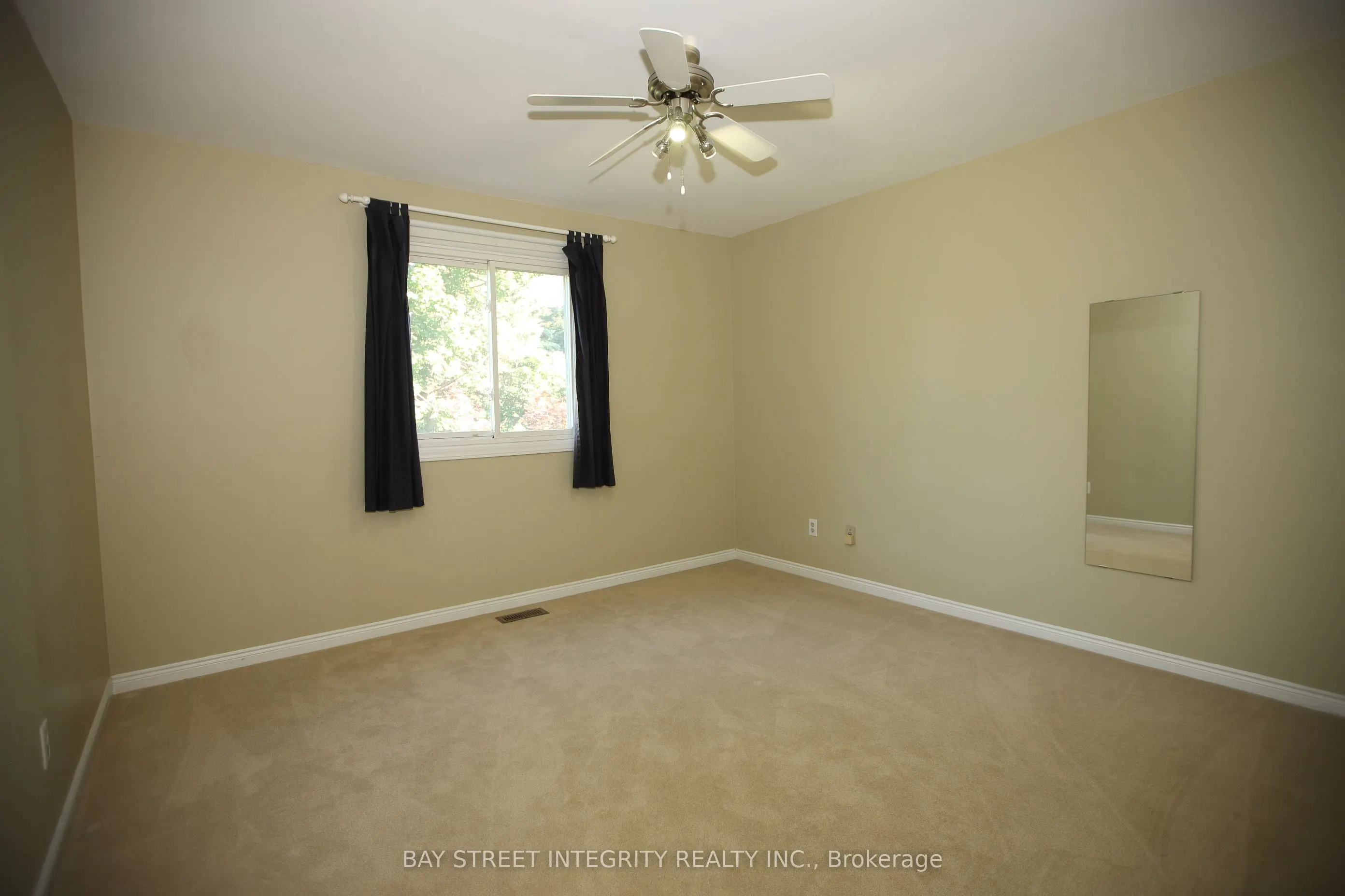 1906 Stoneybrook Court