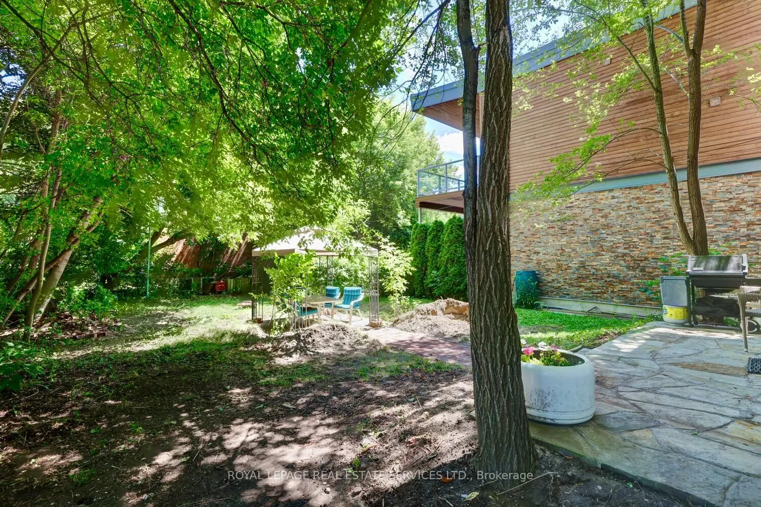 101 South Kingsway
