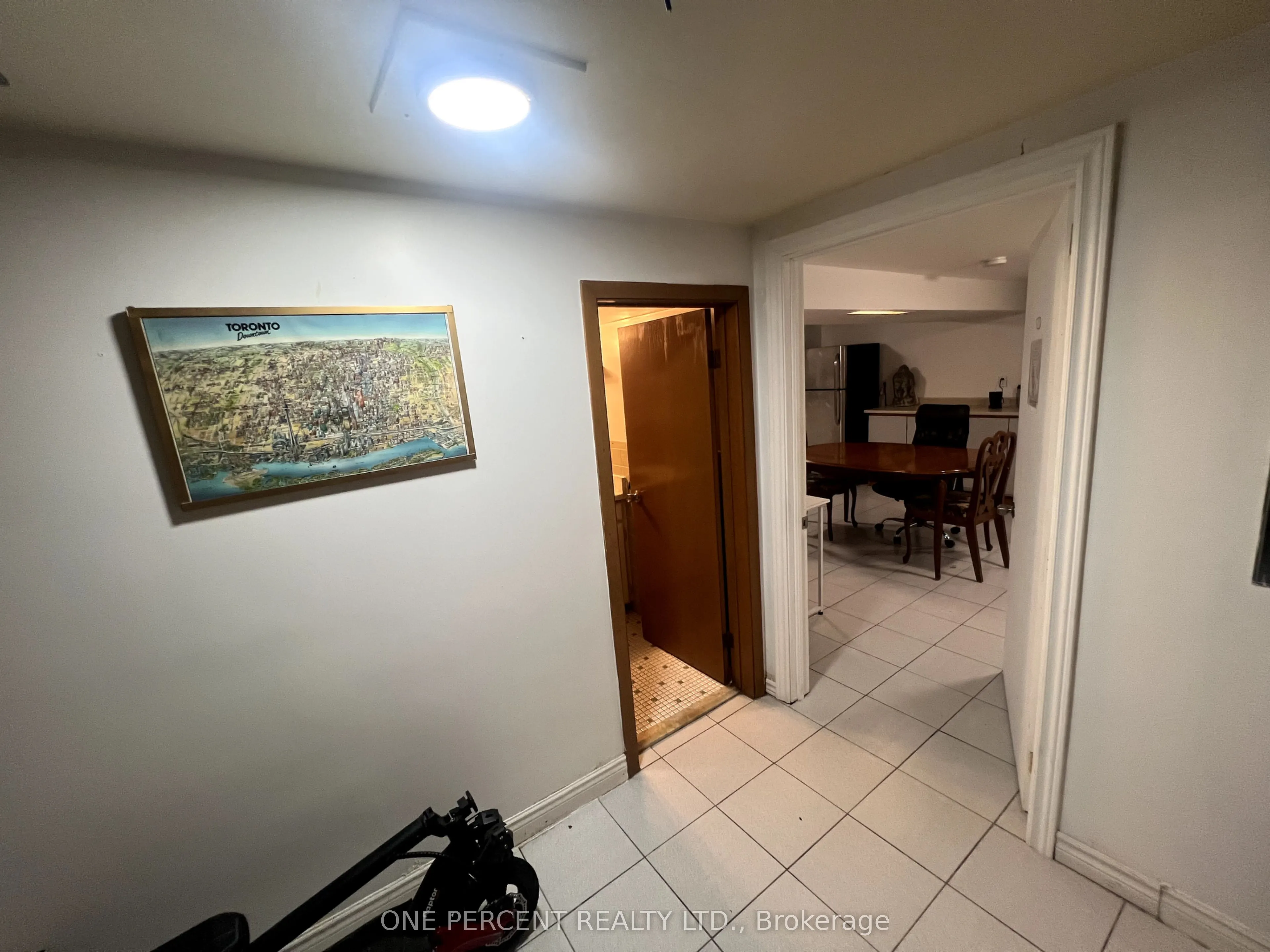 88 Cuffley Crescent N