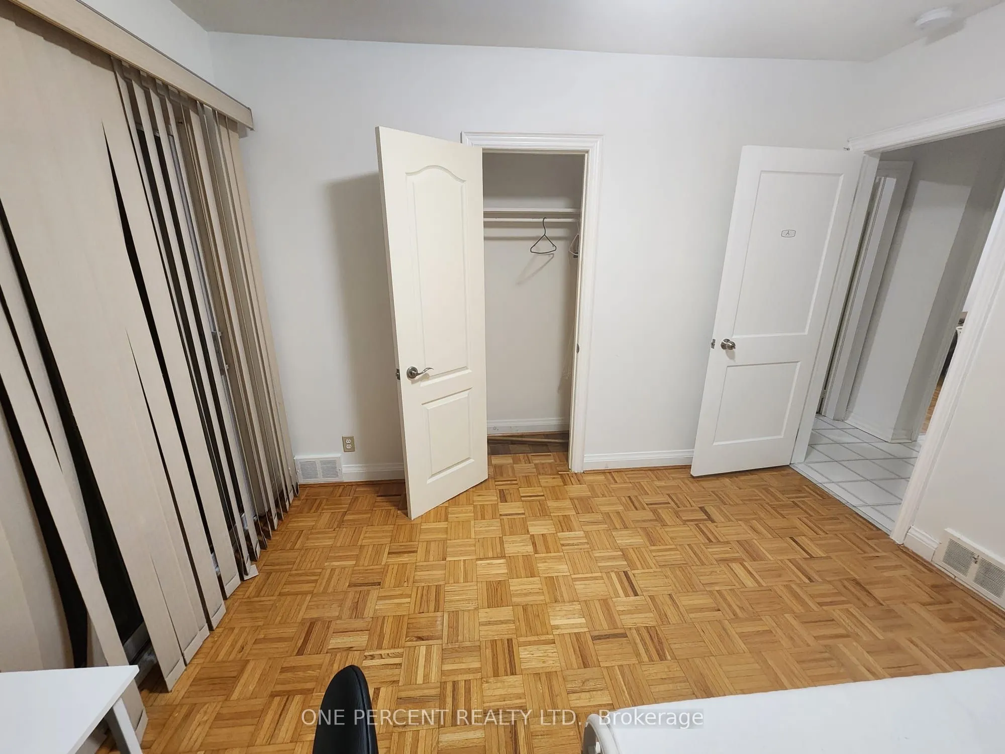 88 Cuffley Crescent N