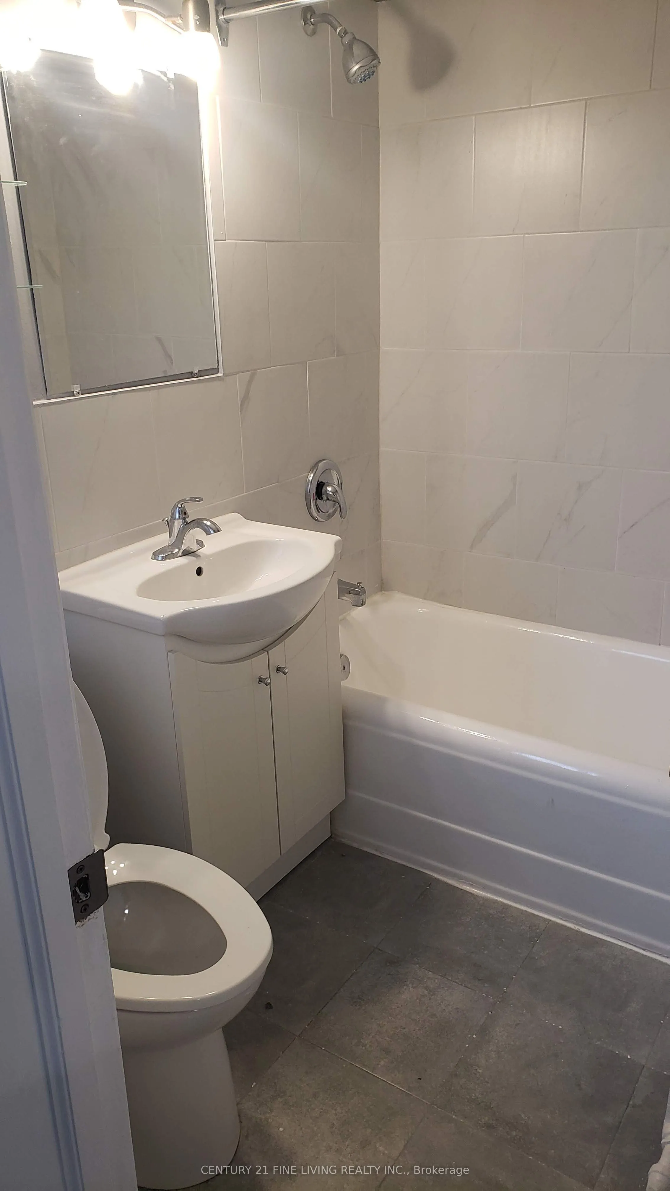 2865 Lake Shore Boulevard W, #4