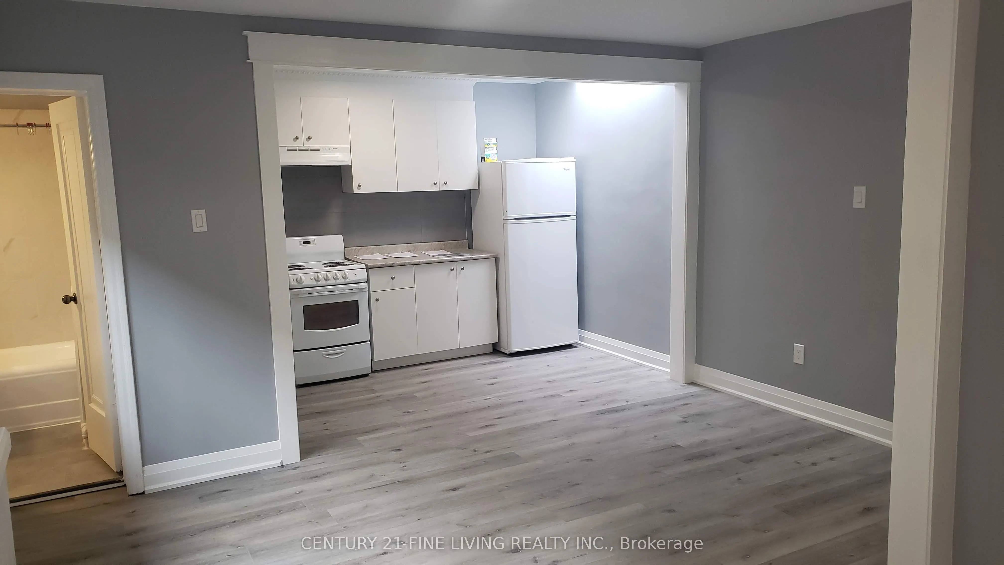 2865 Lake Shore Boulevard W, #4