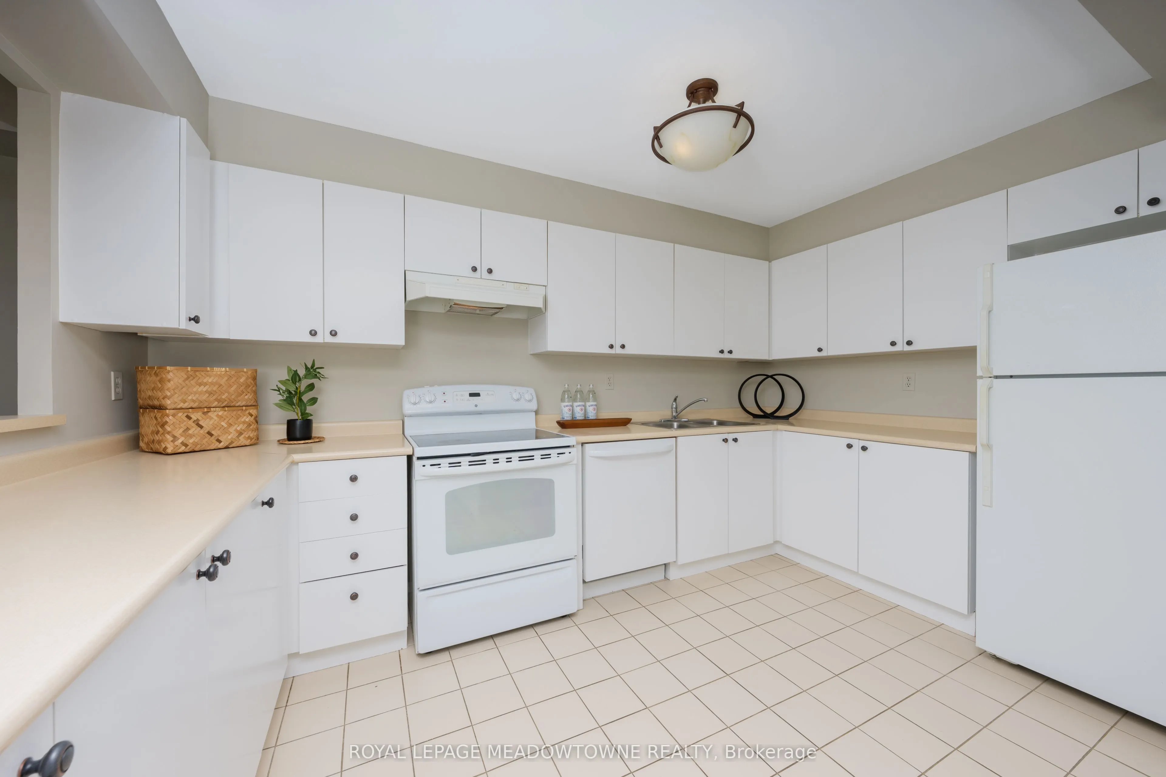 26 Hall Road, #302