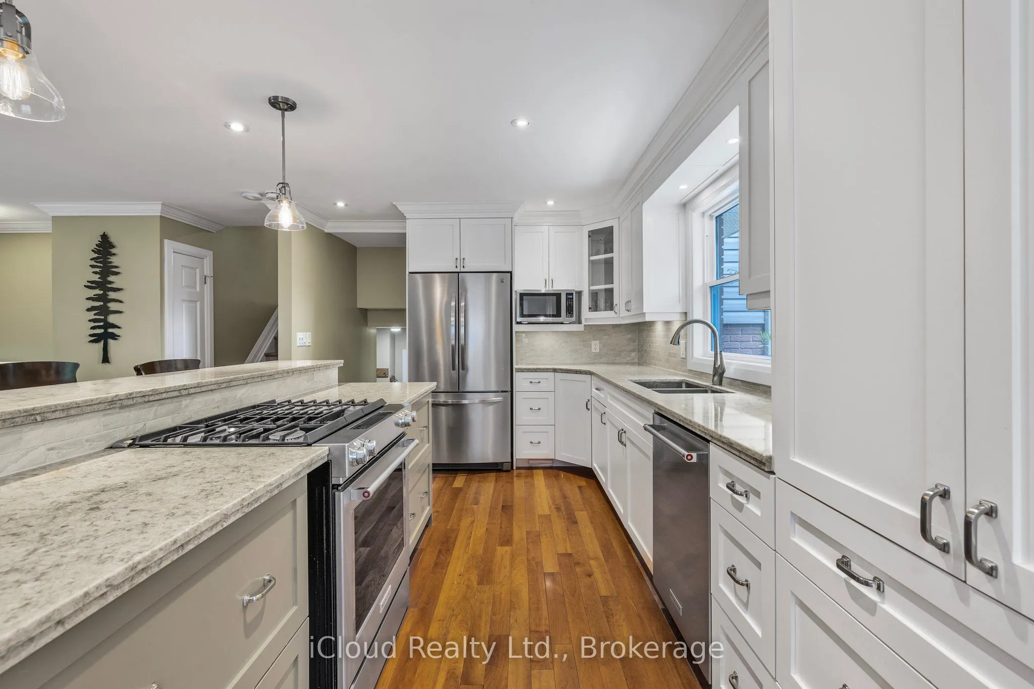 8 Glenforest Street