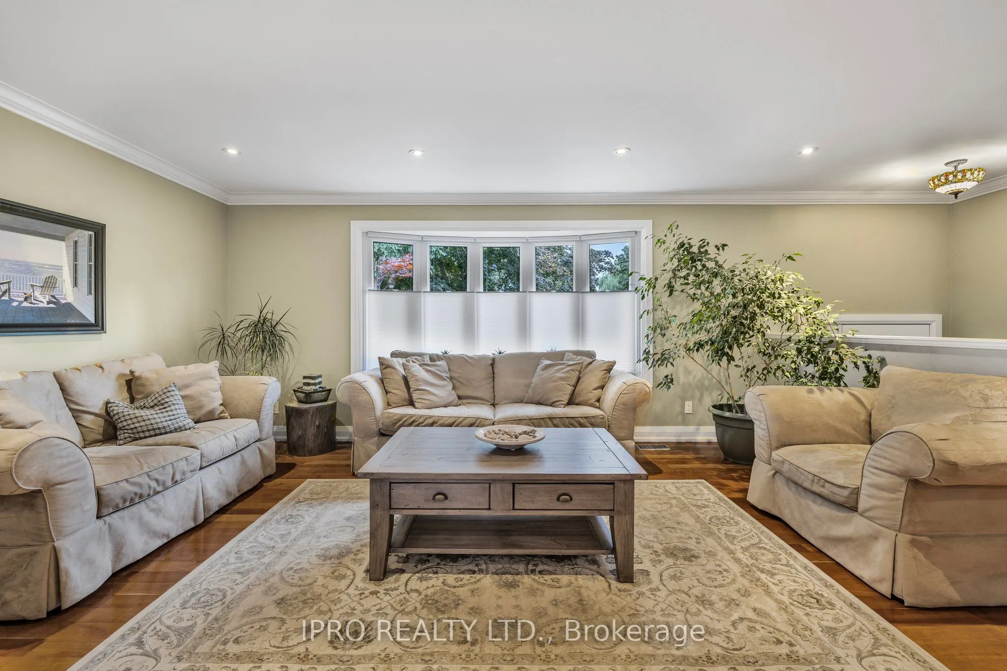 8 Glenforest Street