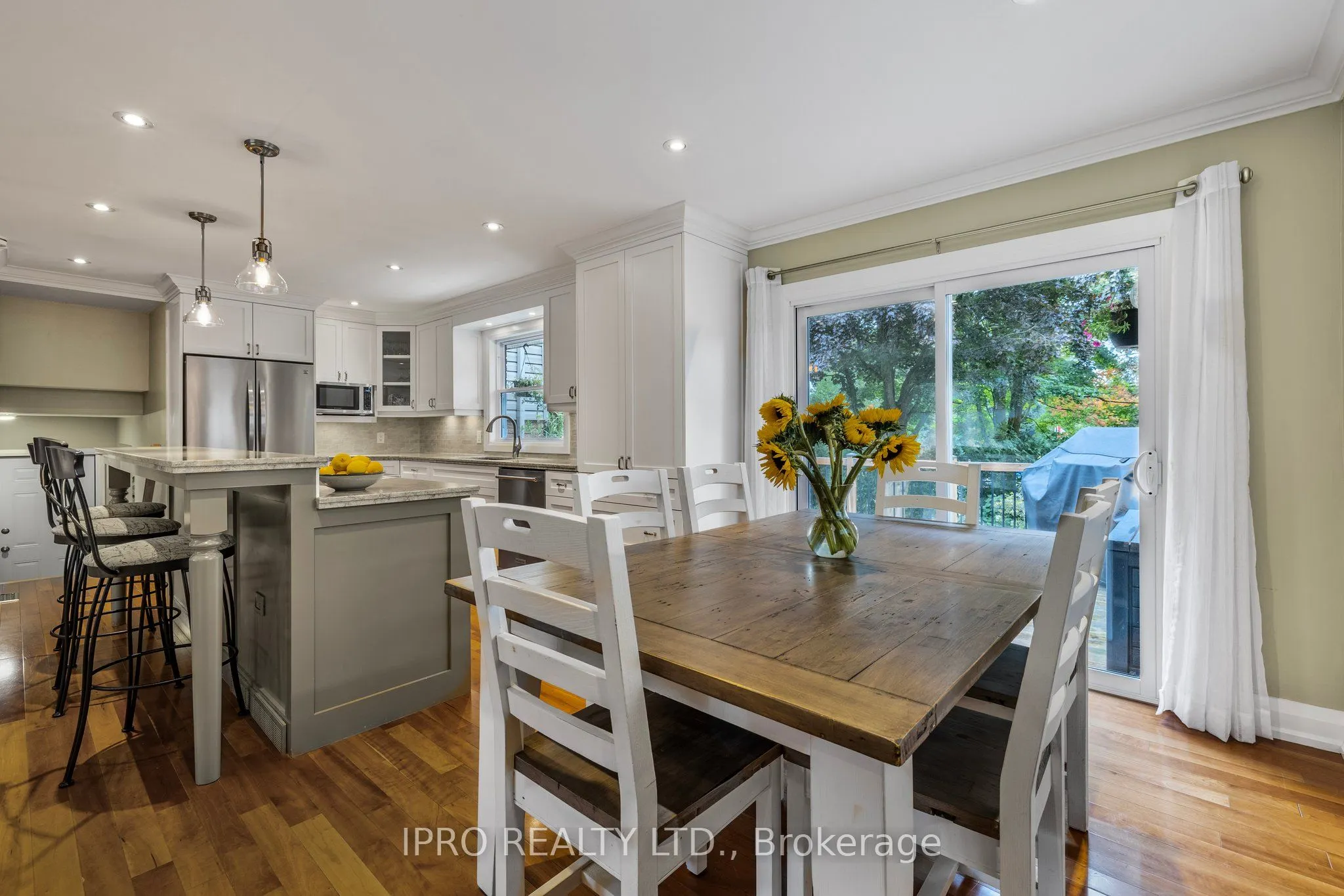 8 Glenforest Street
