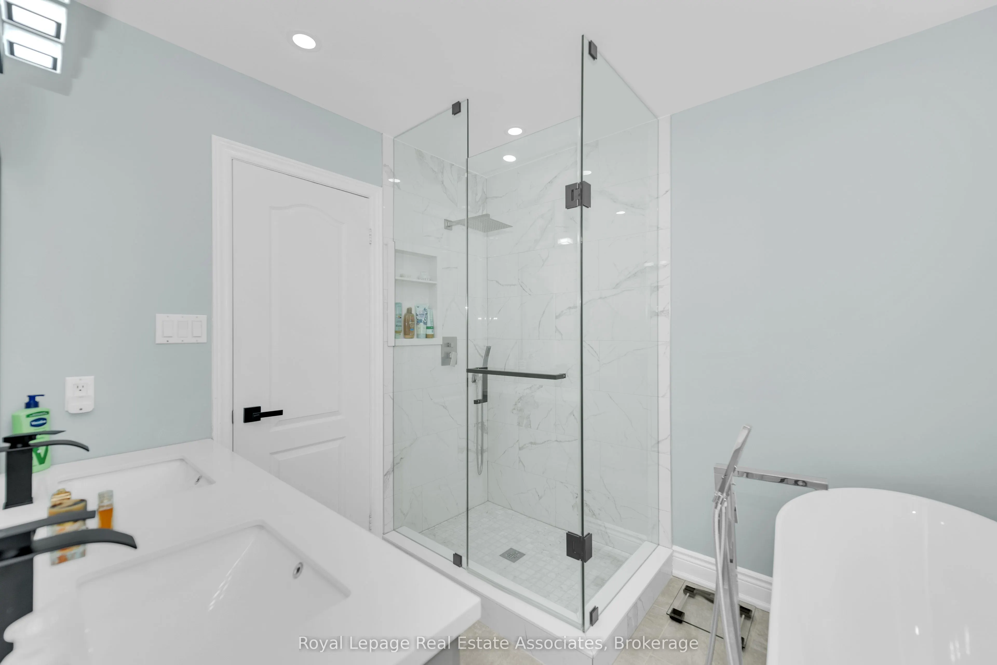 5031 East Mill Road, #1