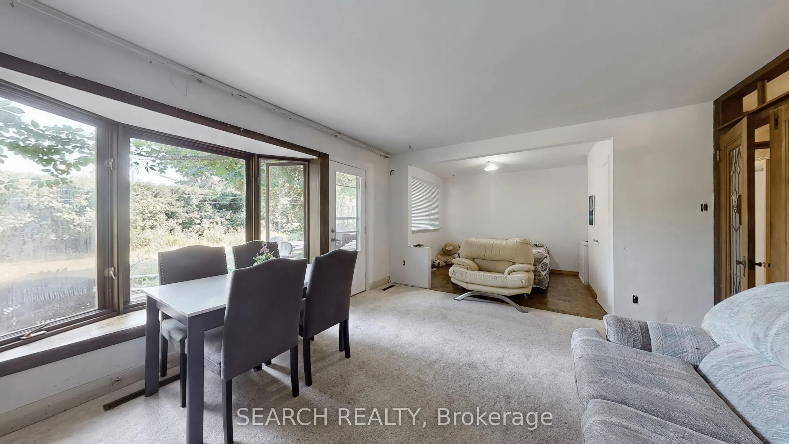 6 De Jong Drive