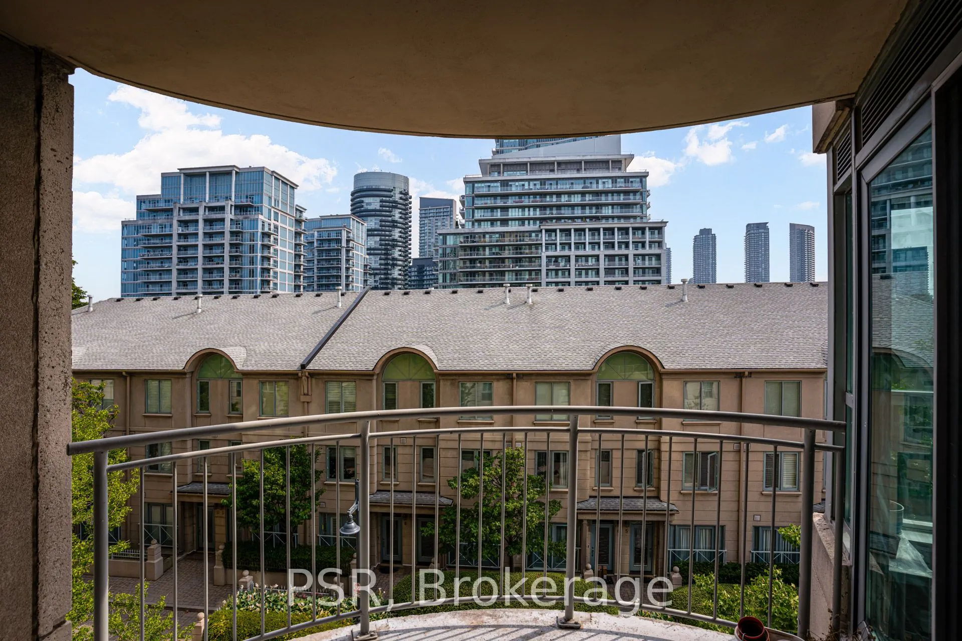 2111 Lake Shore Boulevard W, #507