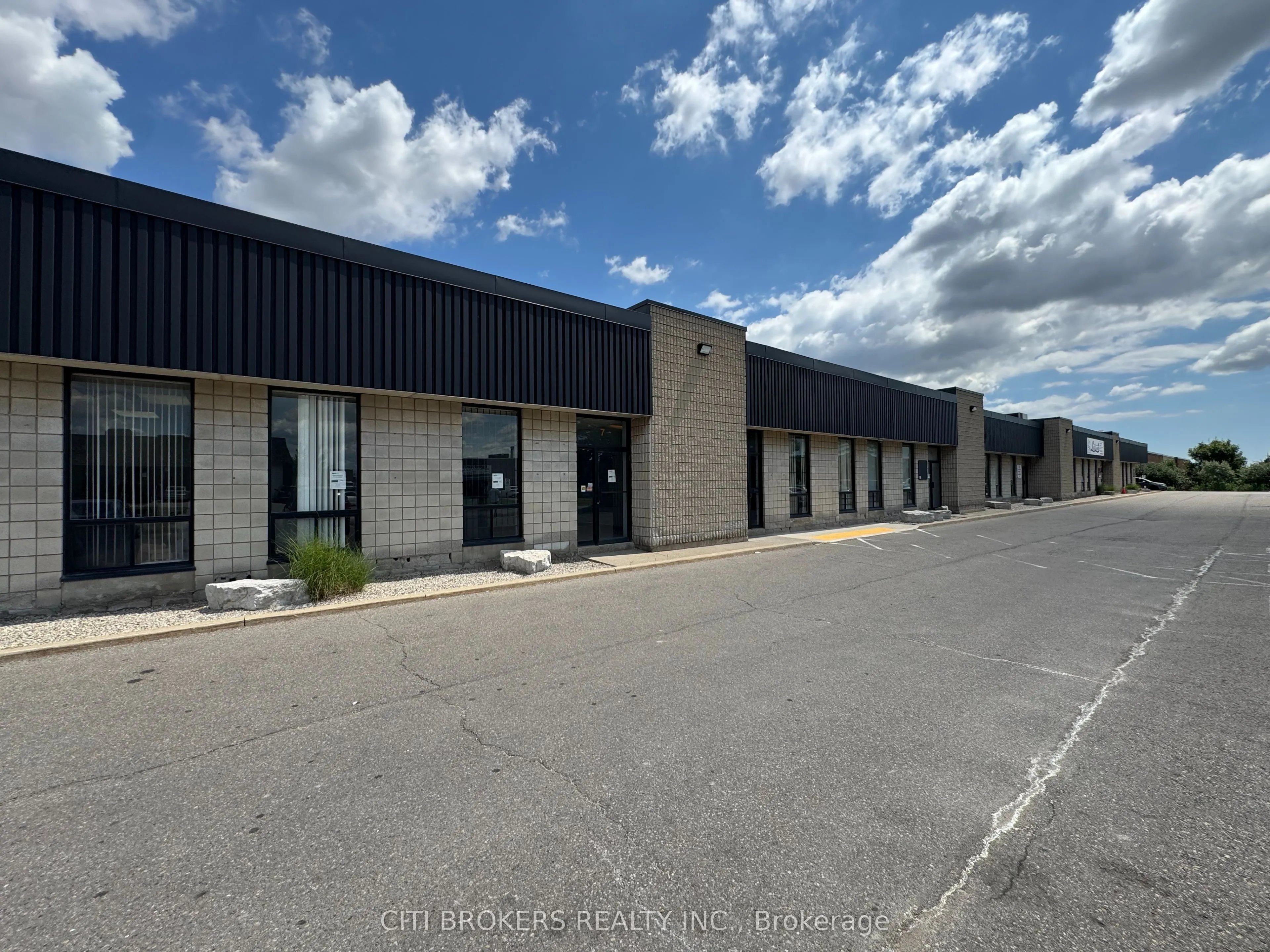 80 Hale Road, #8