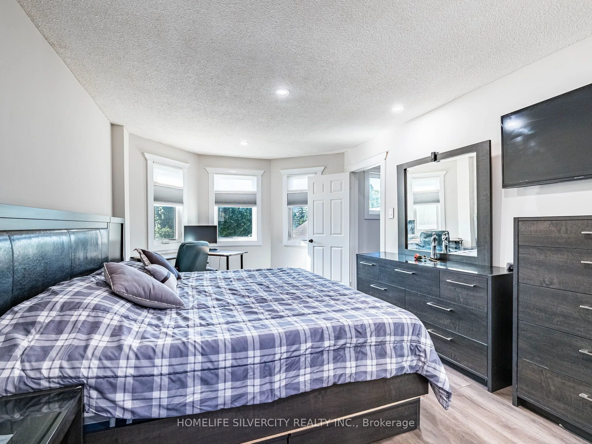 6251 Saltmarsh Court
