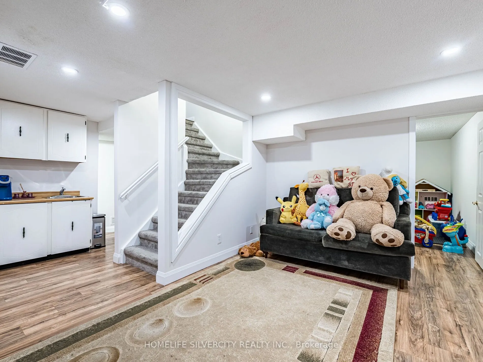 6251 Saltmarsh Court
