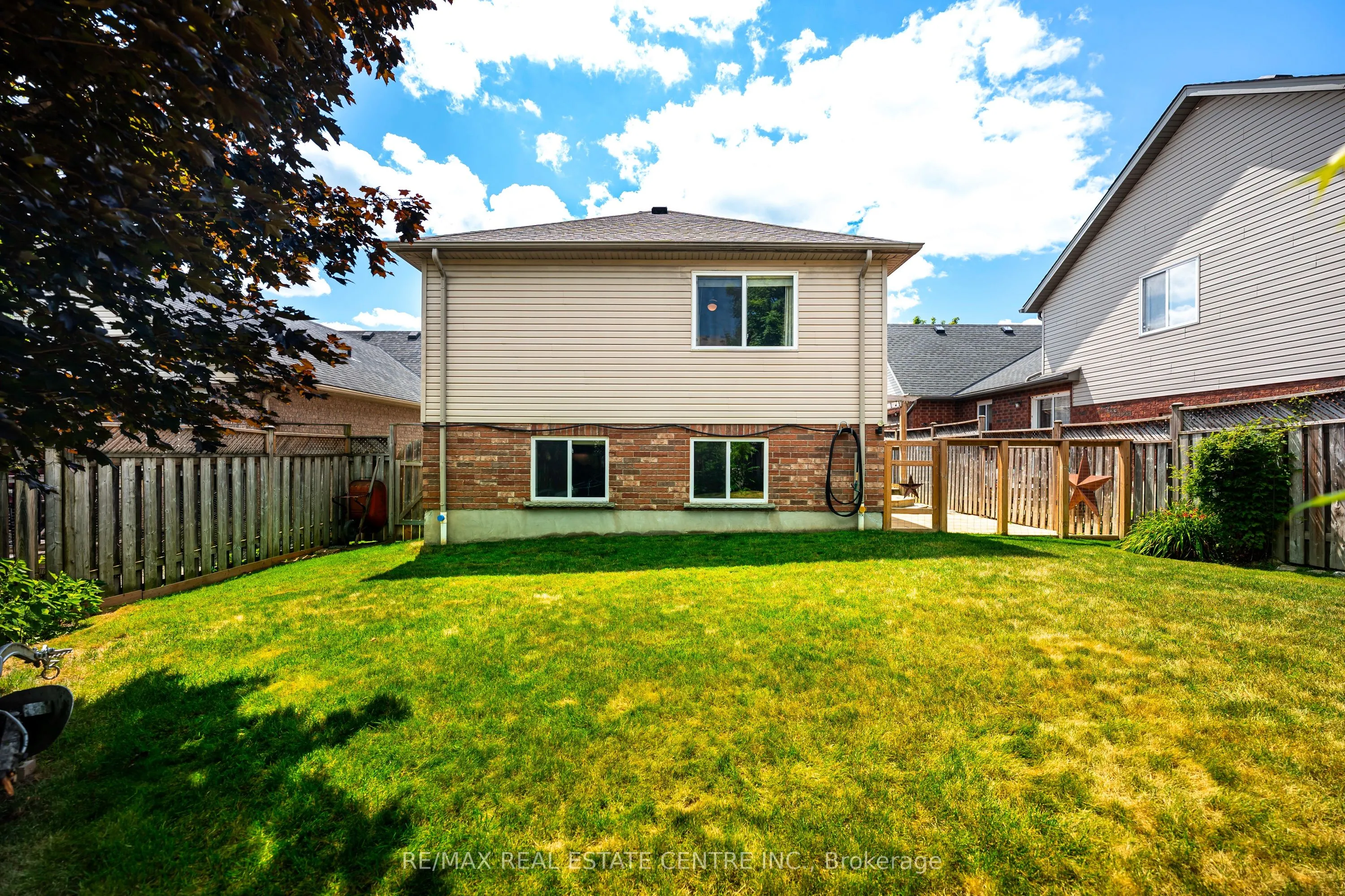 45 Althorp Drive