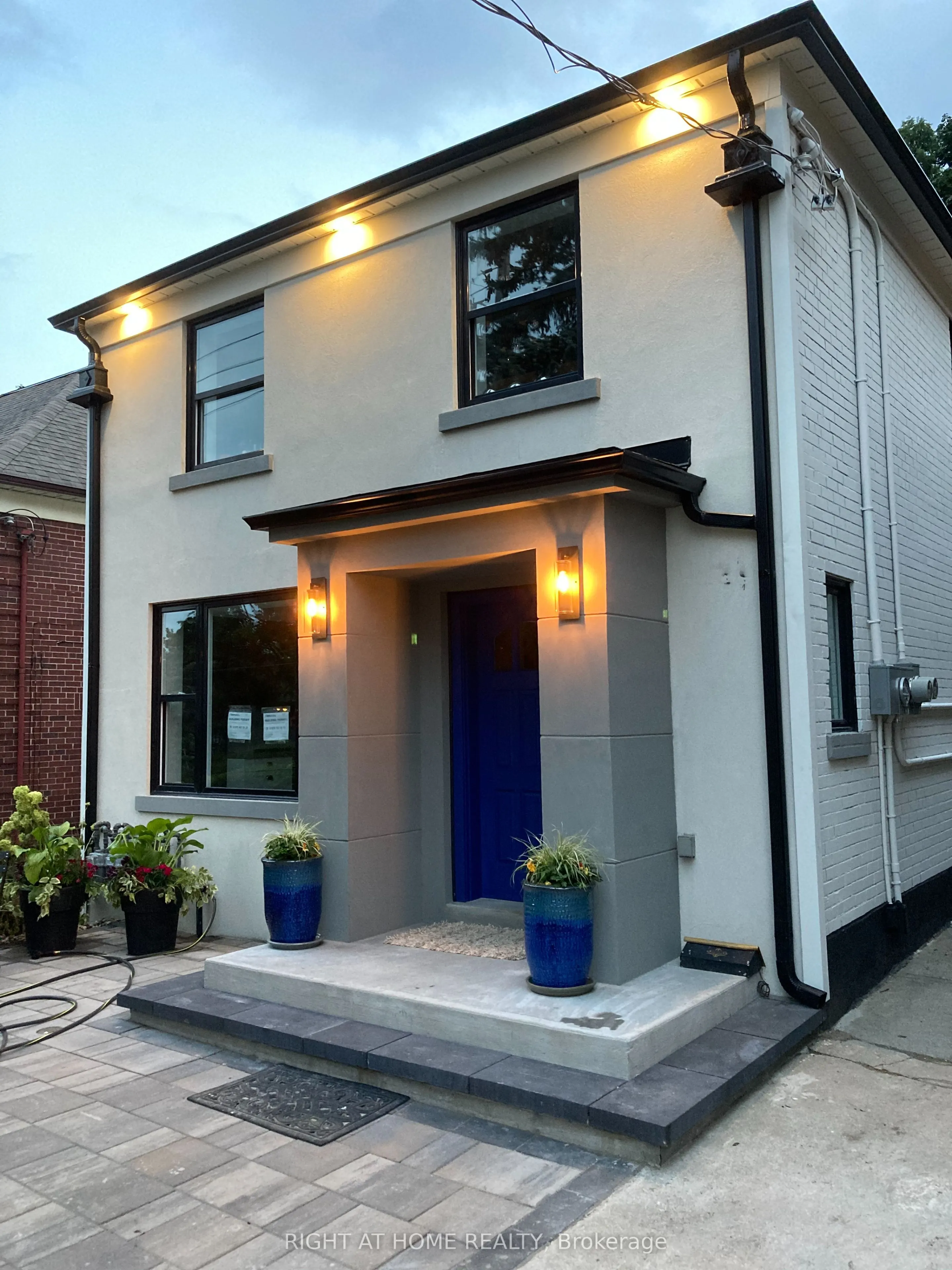 294 South Kingsway Road, #1
