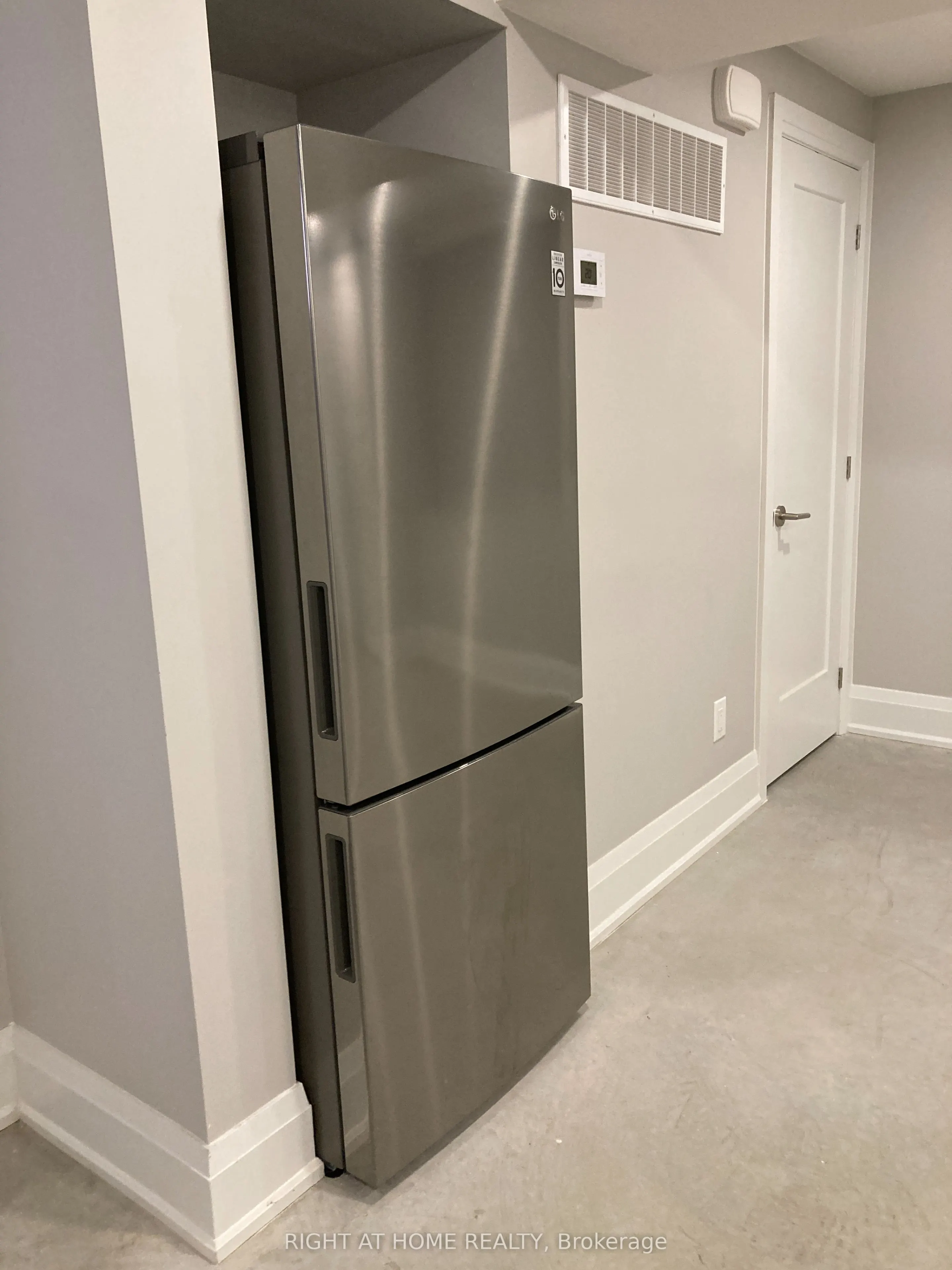 294 South Kingsway Road, #1