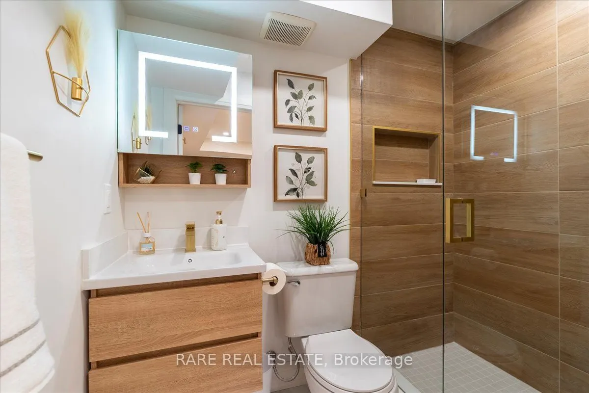 25 Atira Avenue, #Lower