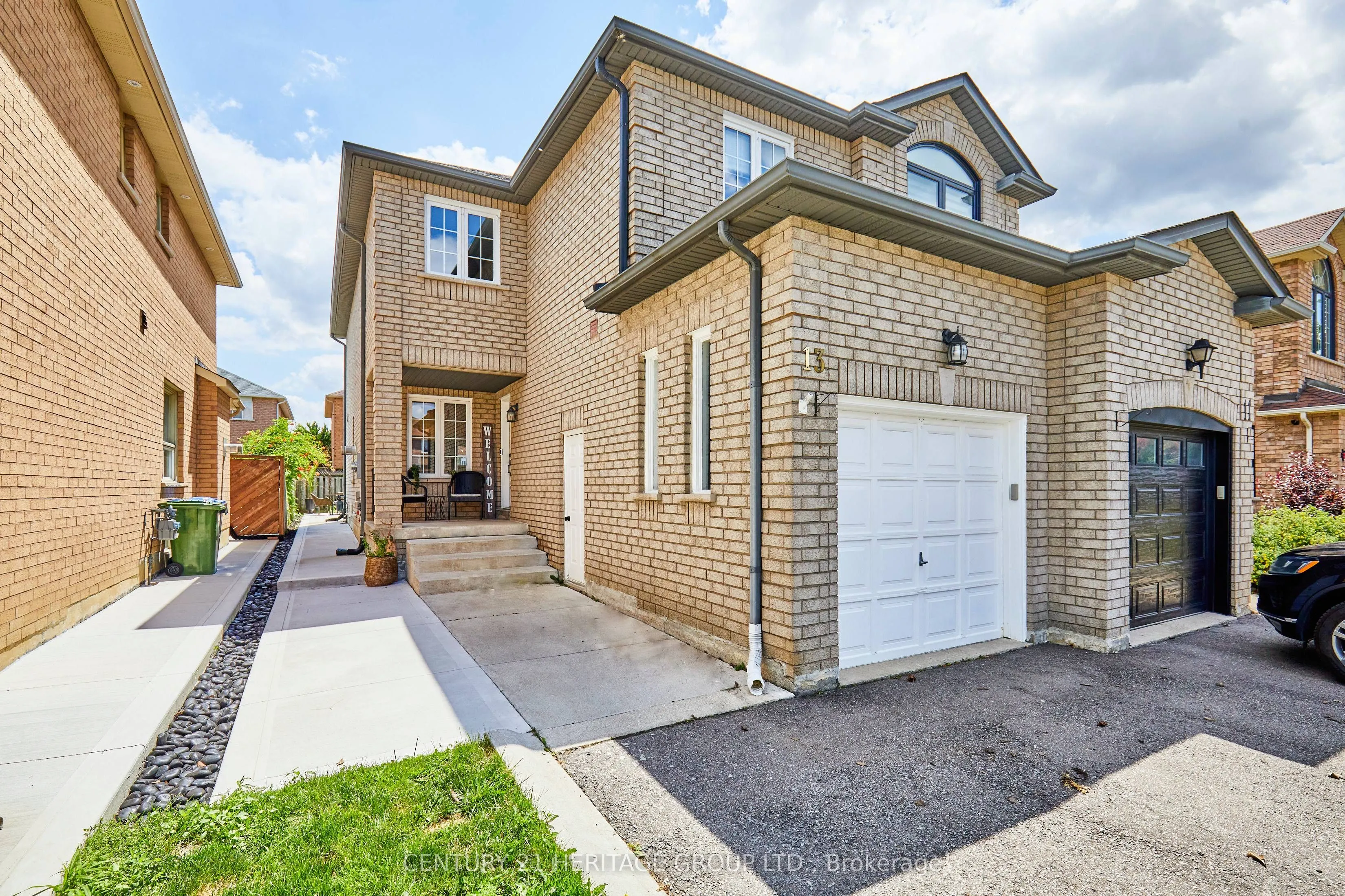 13 Carriage House Road