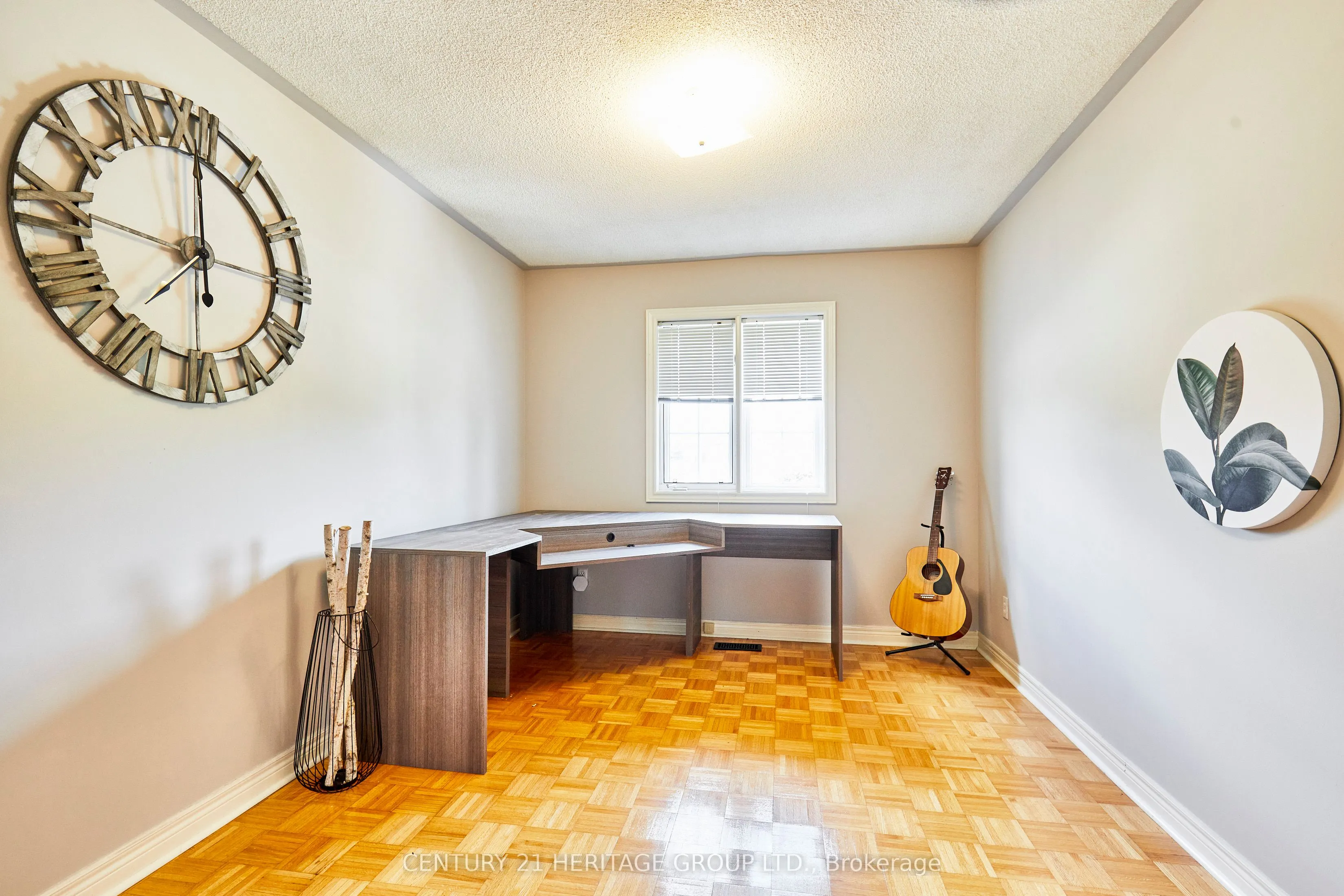 13 Carriage House Road